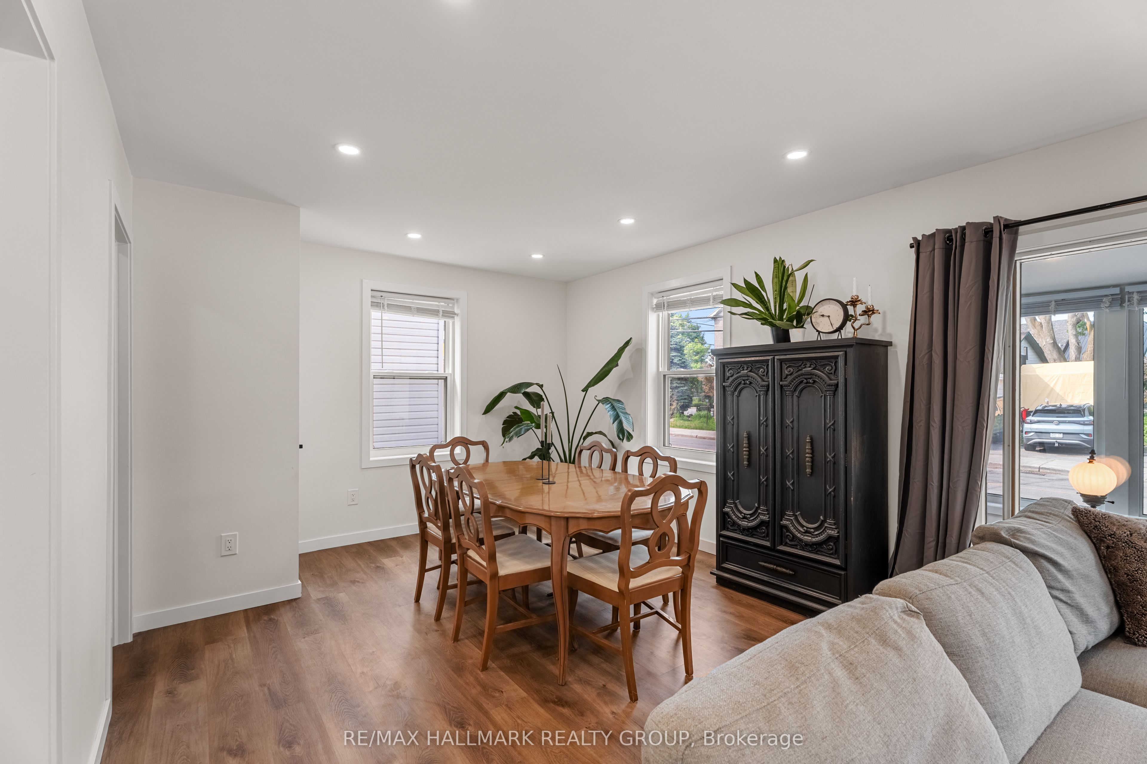 6595 Fourth Line Road Property Photo 20