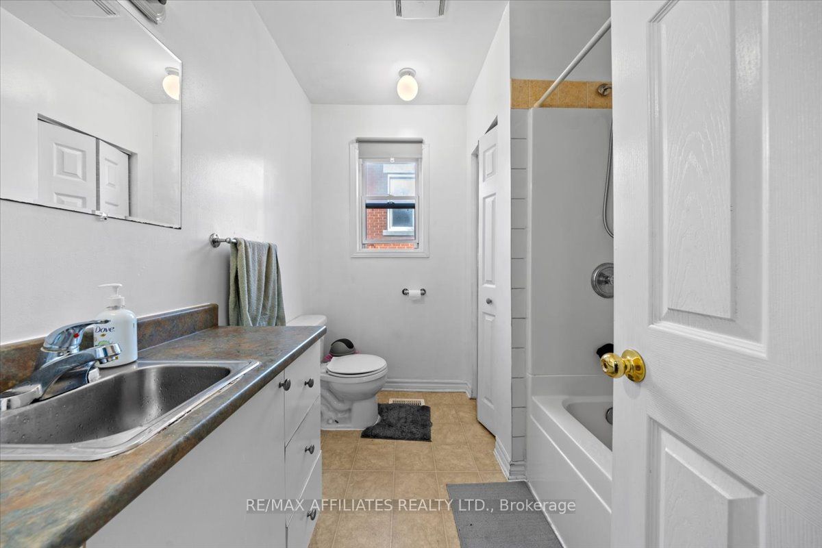 310 Shakespeare Street Property Photo 15