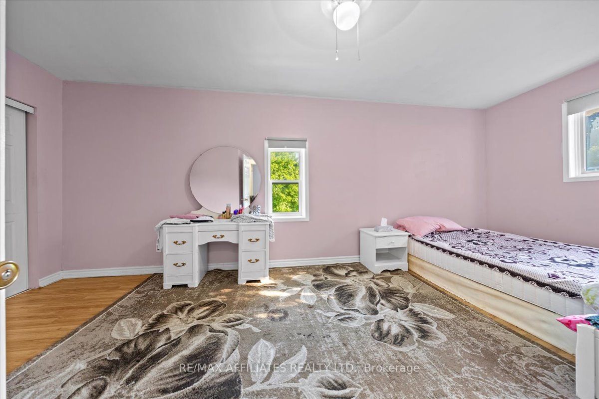 310 Shakespeare Street Property Photo 18