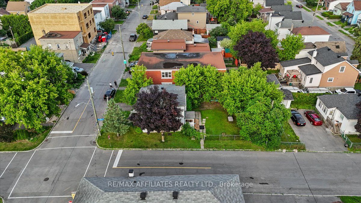 310 Shakespeare Street Property Photo 27