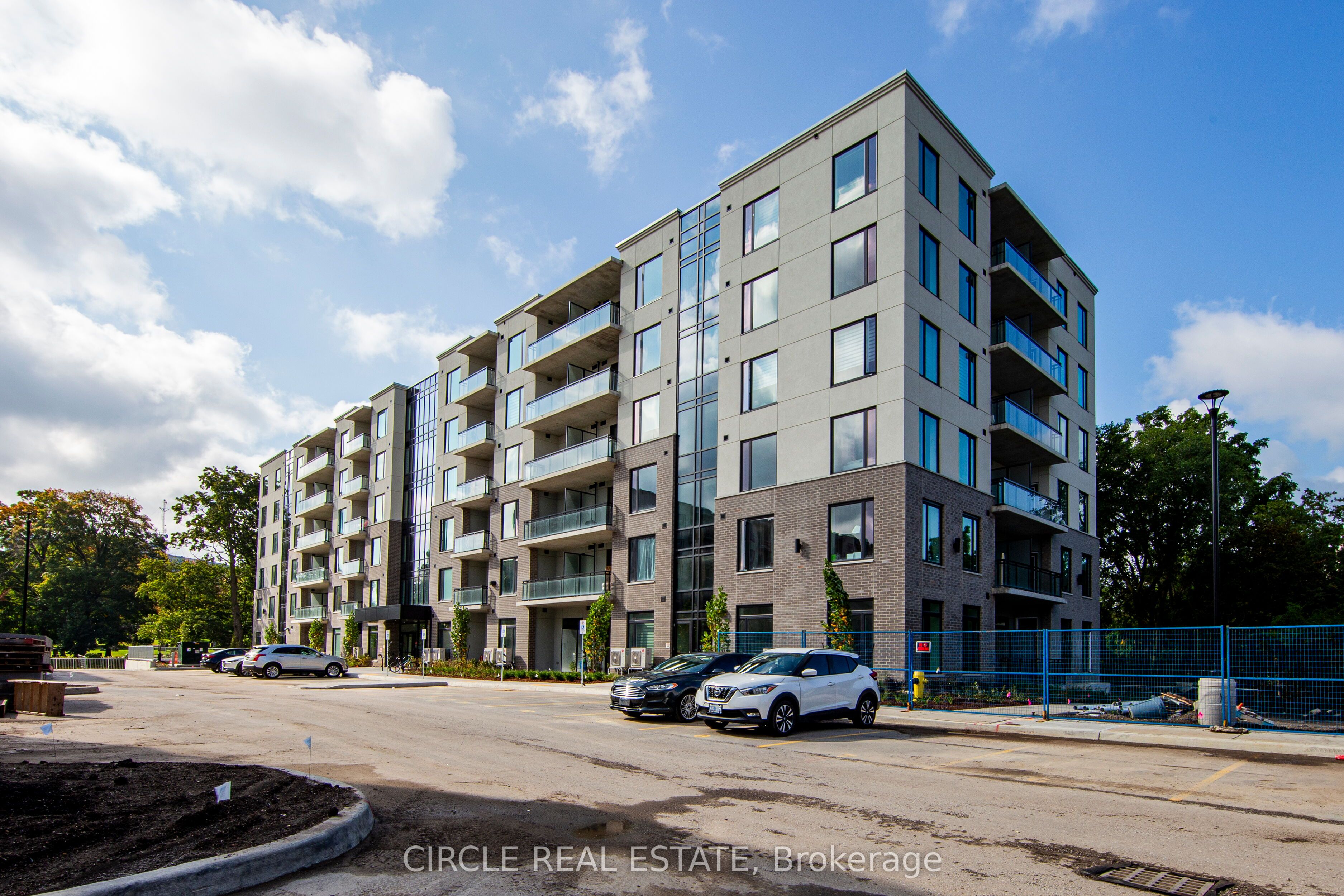 103 Roger Street 607 Property Photo 1