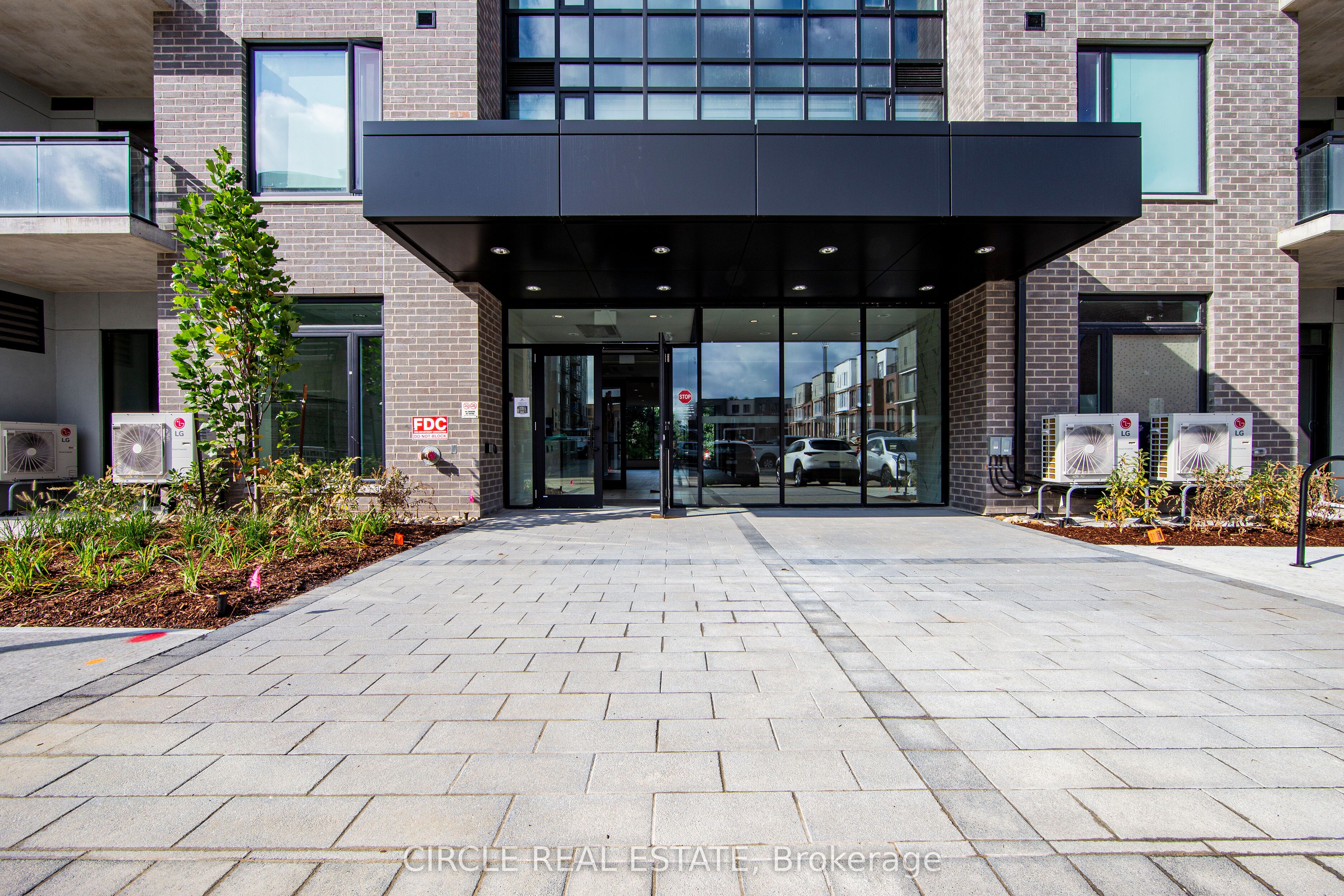 103 Roger Street 607 Property Photo 3