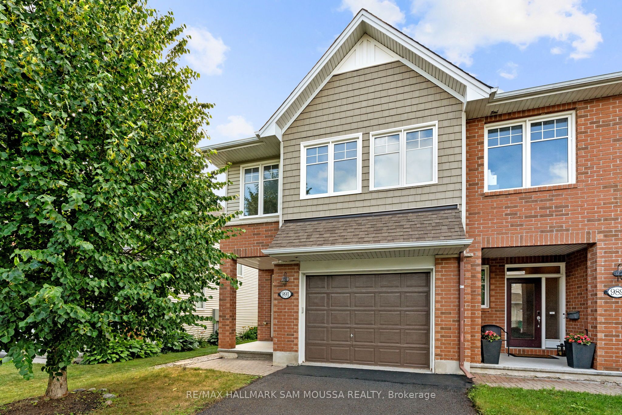 991 Bunchberry Way Property Photo 1