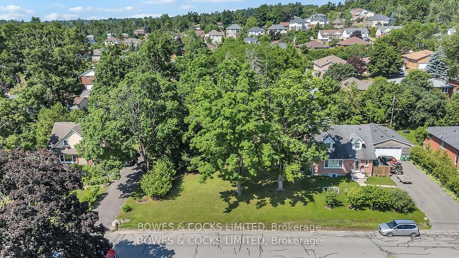 125 Greenhill Dr Property Photo 8