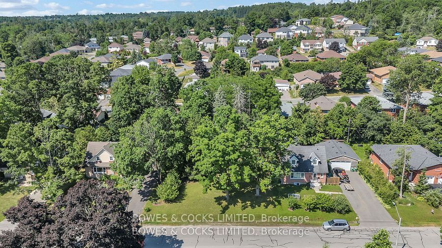 125 Greenhill Dr Property Photo 10