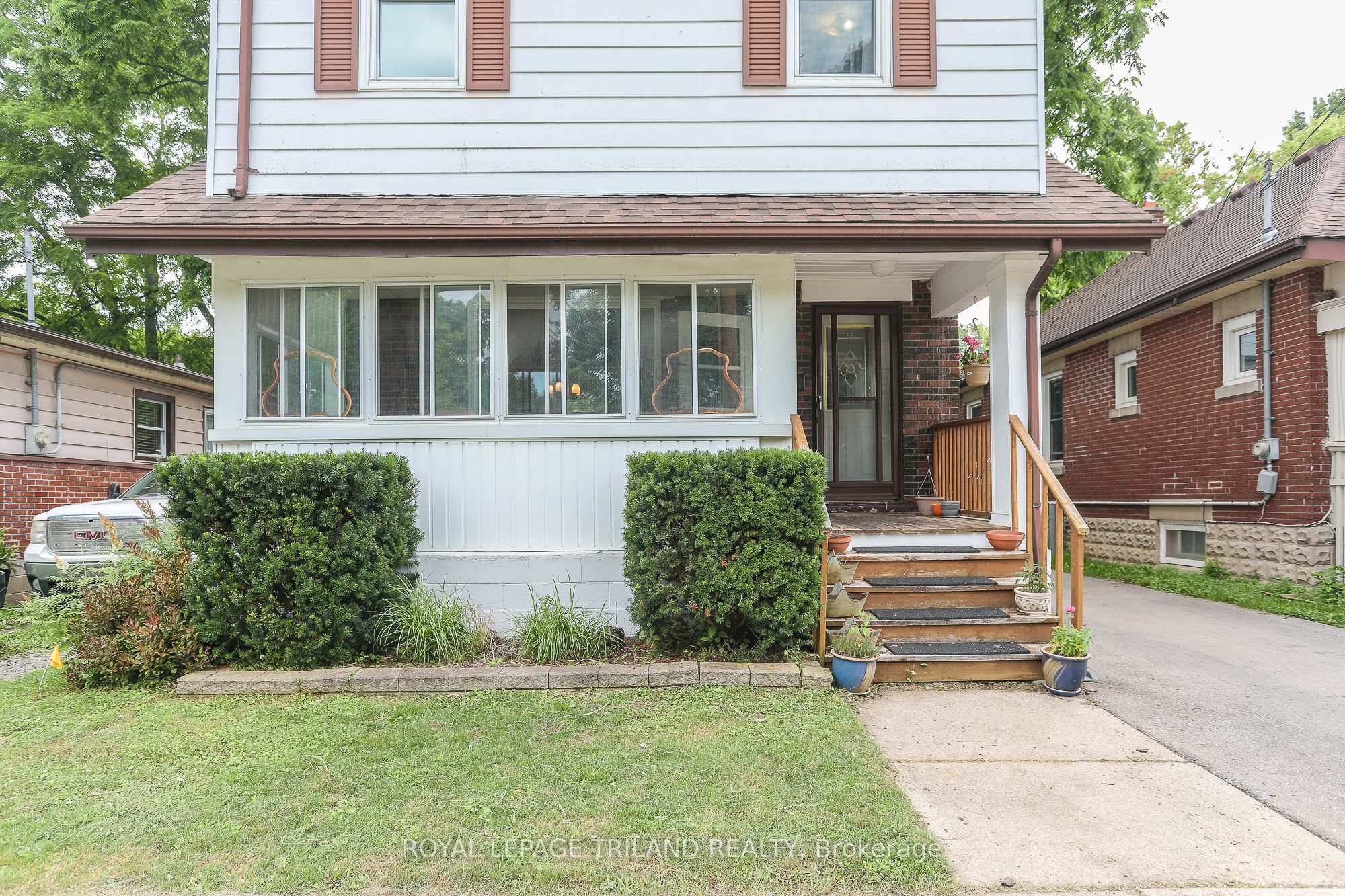 8 Cawrse Street Property Photo 1