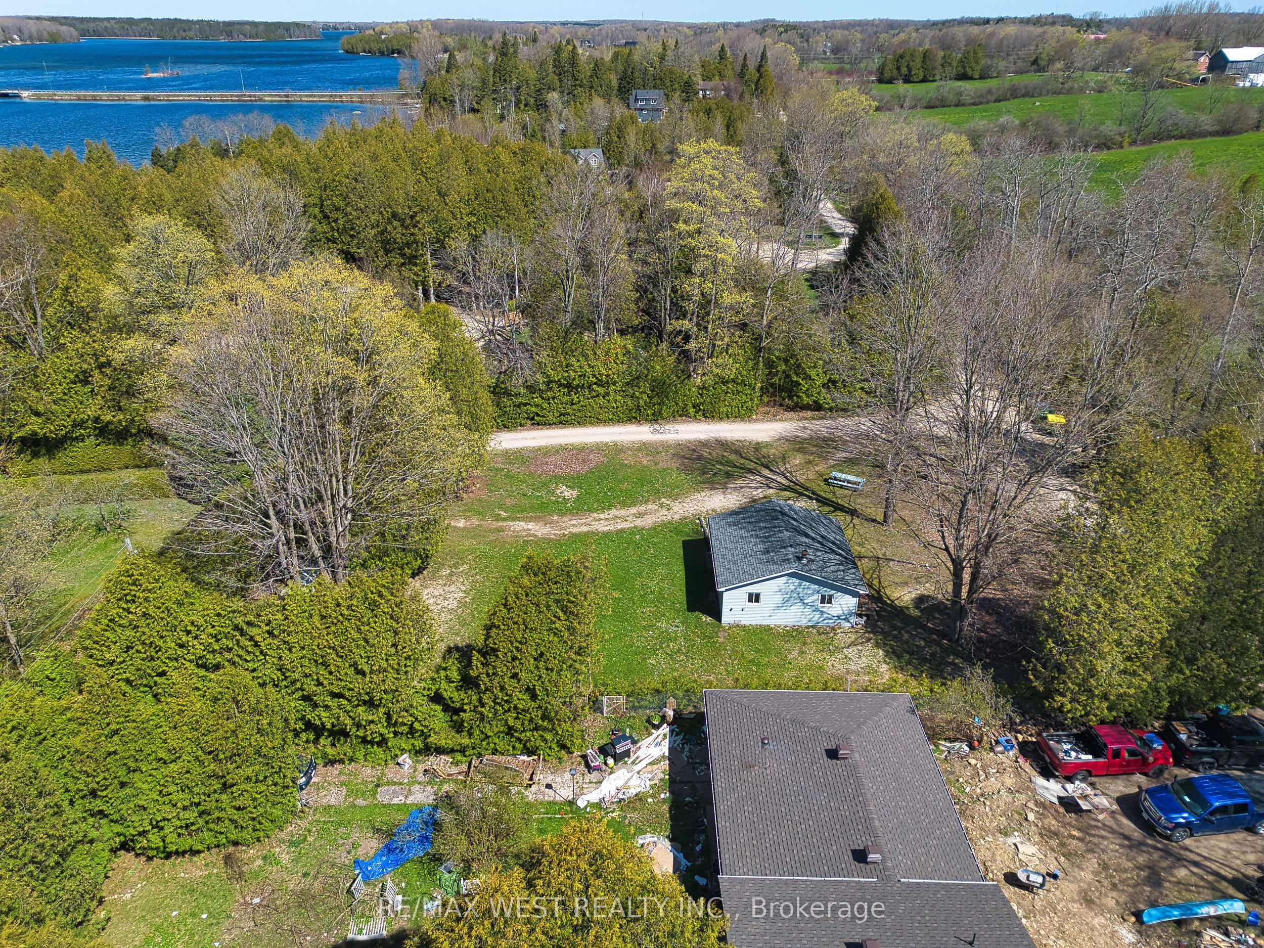 201 Cedars Resort Lane Ln Property Photo 3