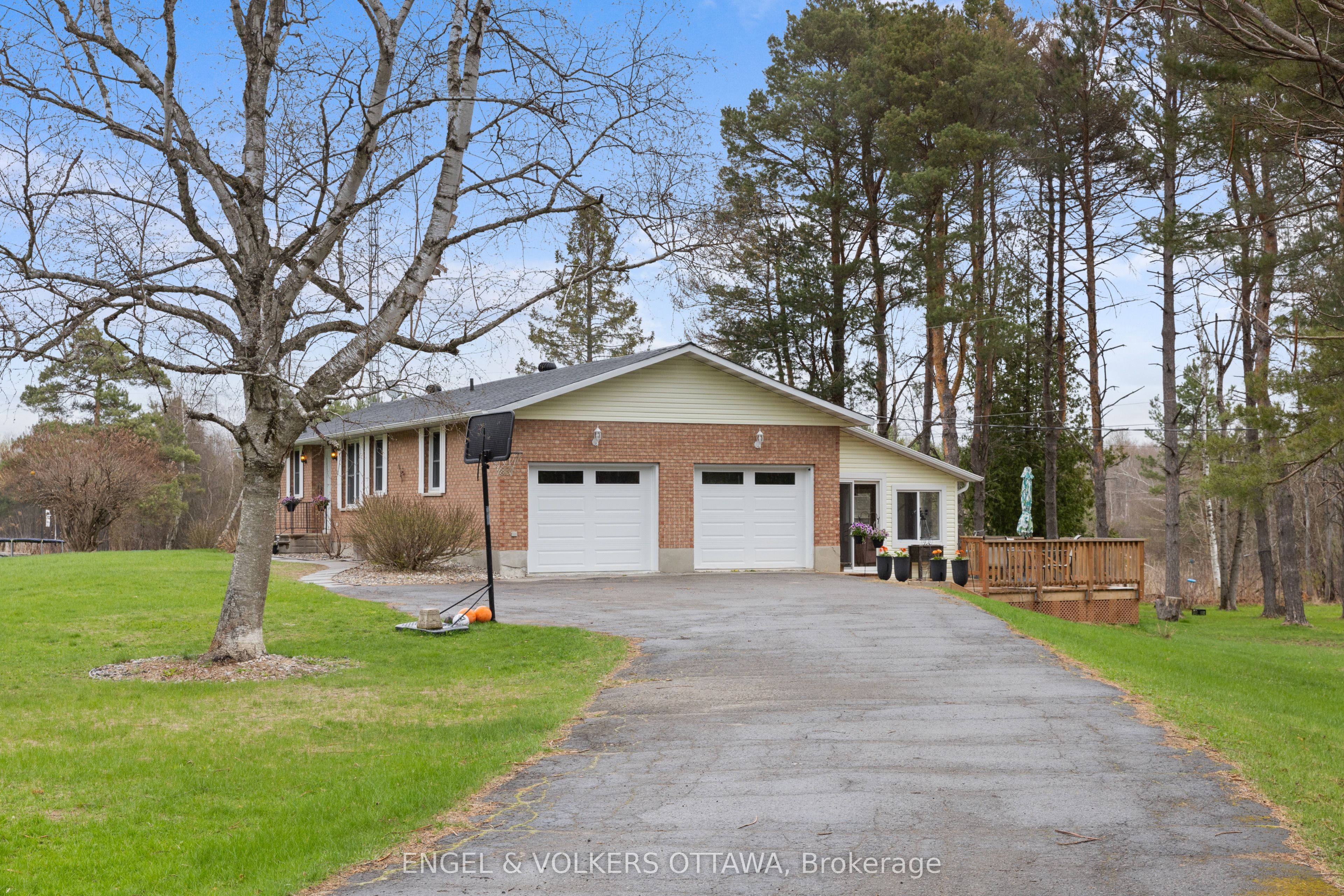 9241 County Road 44 Road Property Photo 3
