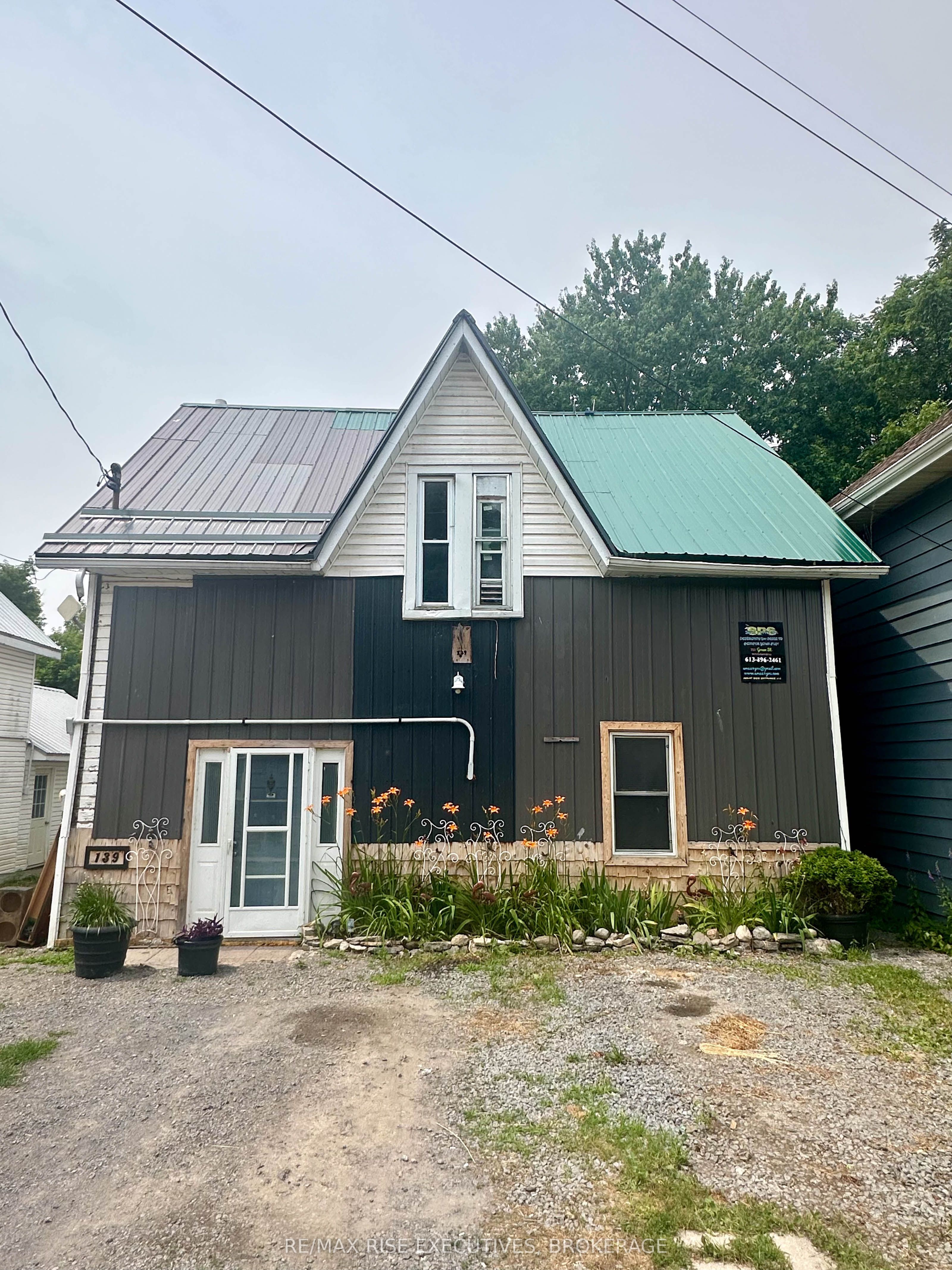139 Green Street Property Photo 1