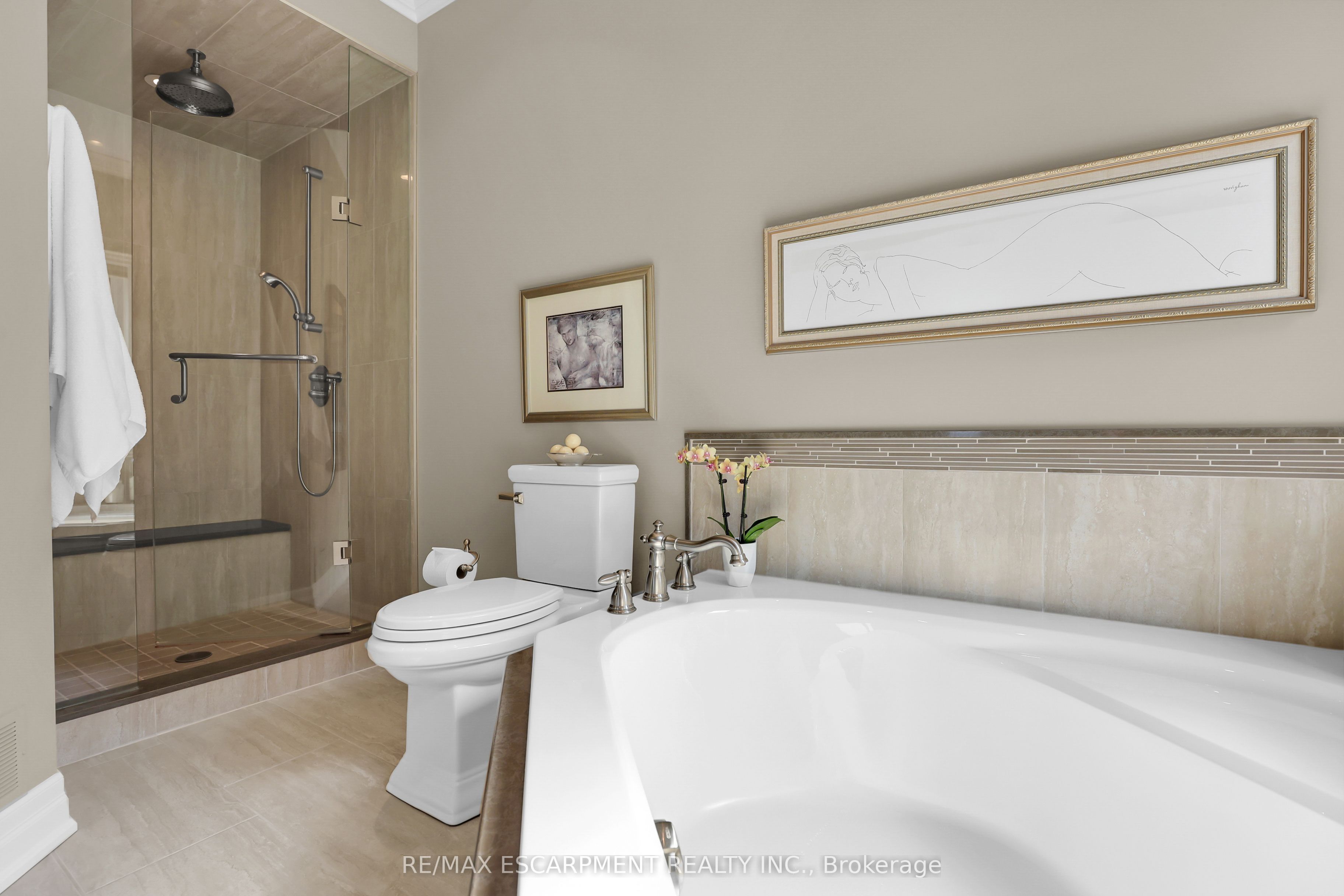 61 Lake Street 4 Property Photo 25