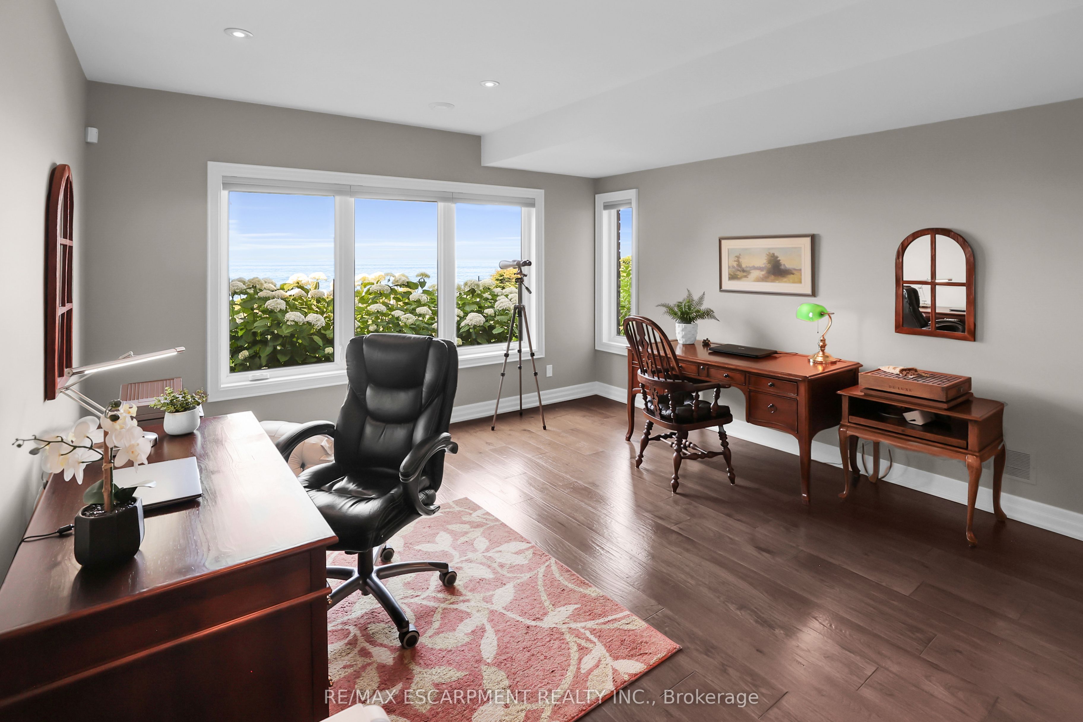 61 Lake Street 4 Property Photo 34