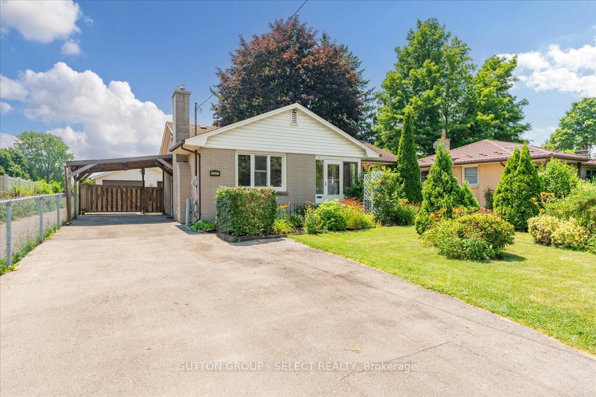 1697 Moffatt Avenue Property Photo 1