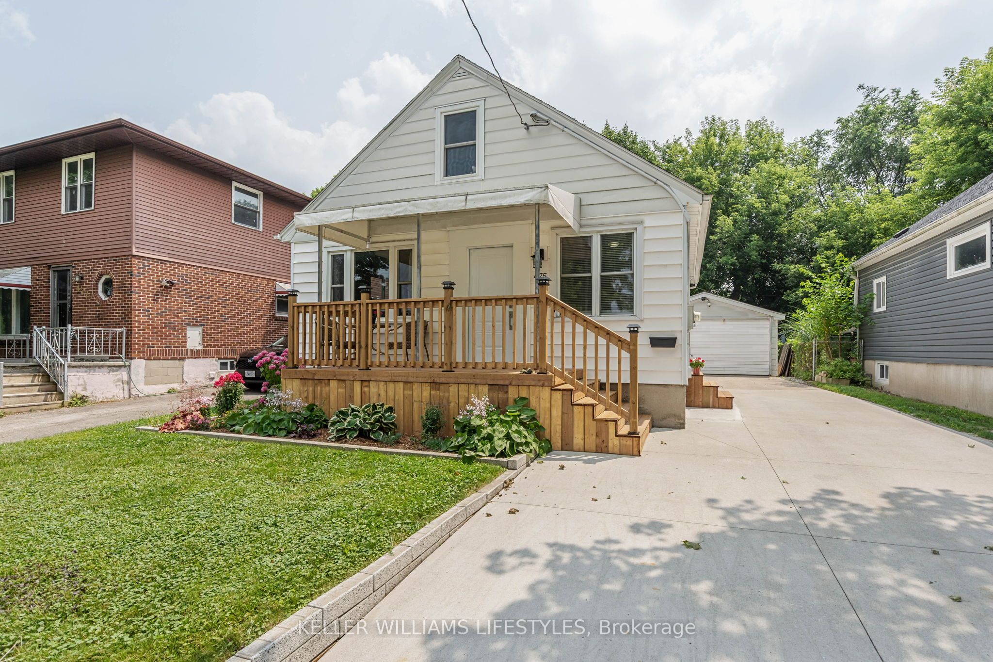 475 Salisbury St Property Photo 1
