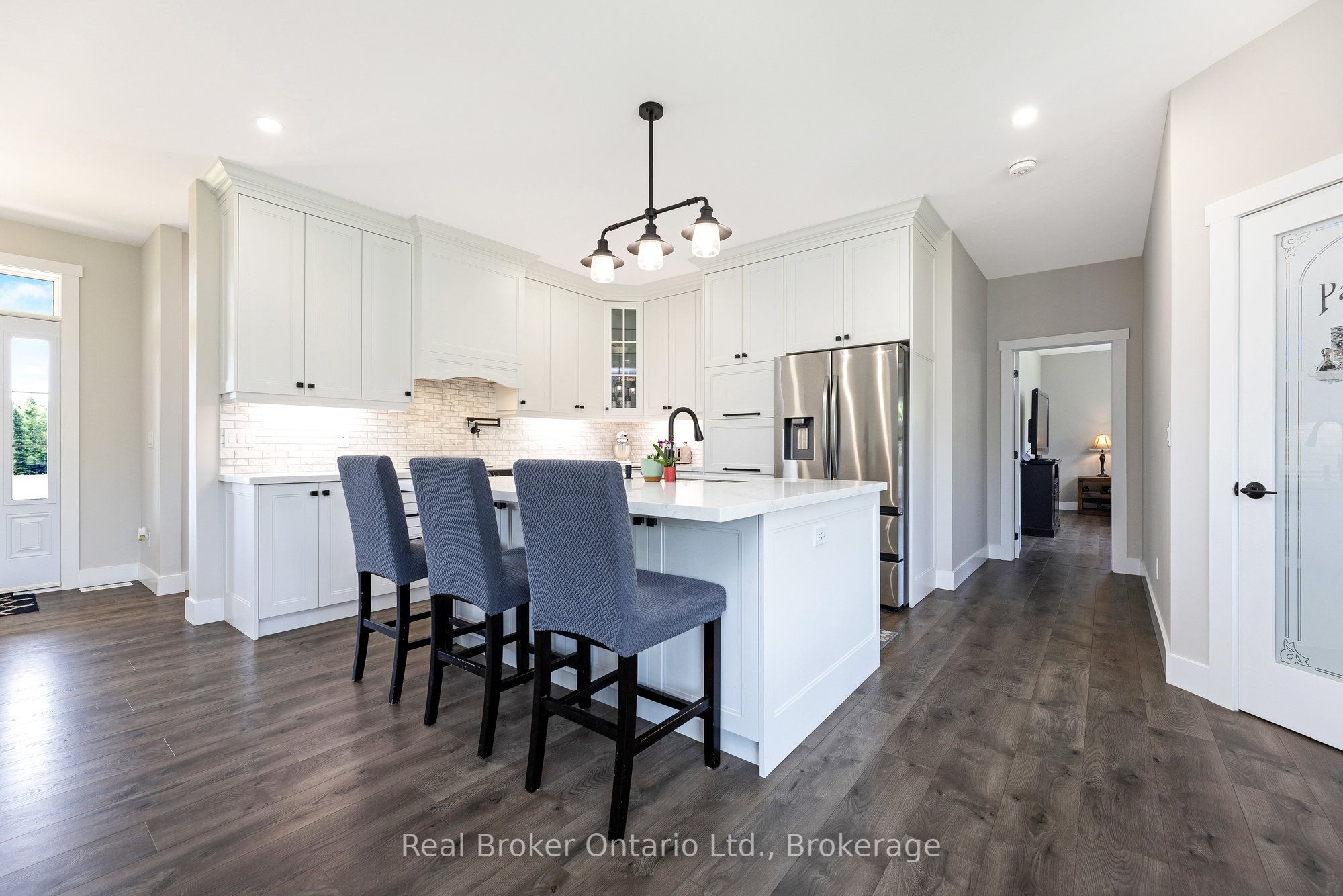 142401 15 Side Road Property Photo 12