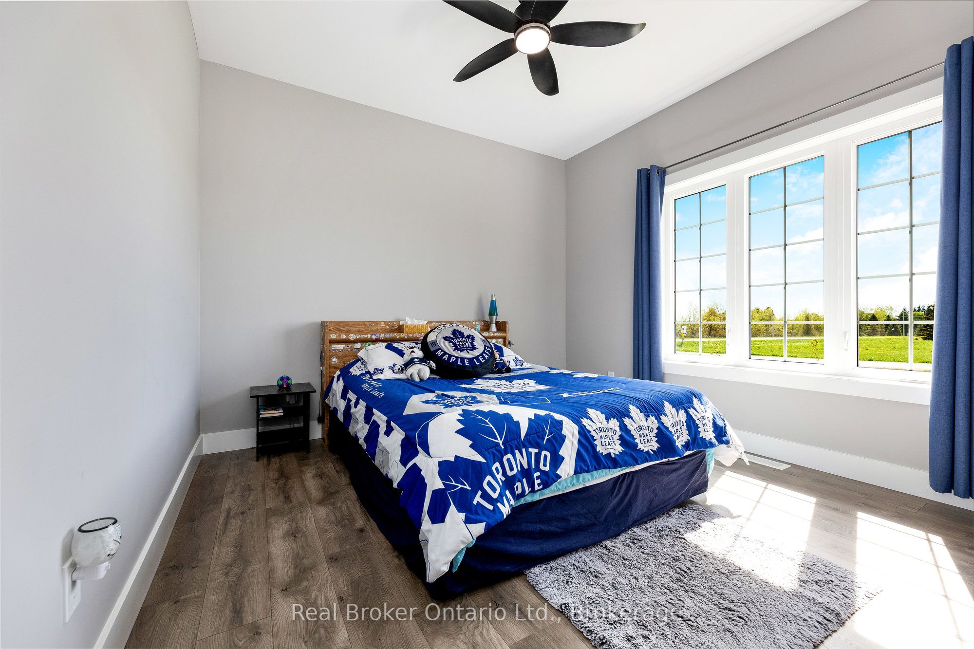 142401 15 Side Road Property Photo 27