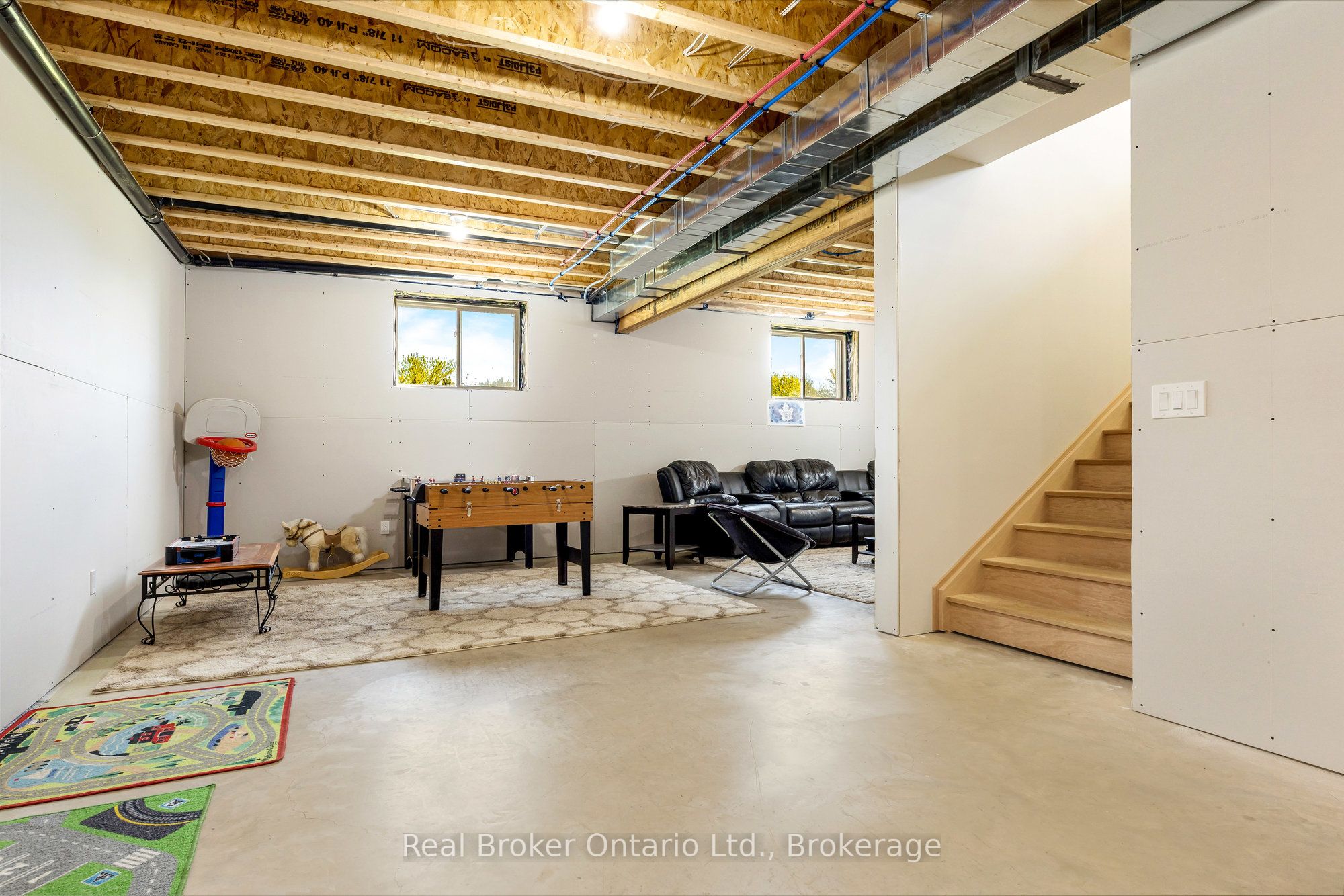 142401 15 Side Road Property Photo 28