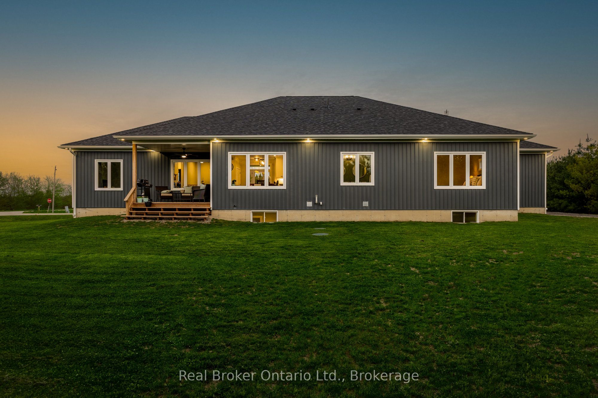 142401 15 Side Road Property Photo 37