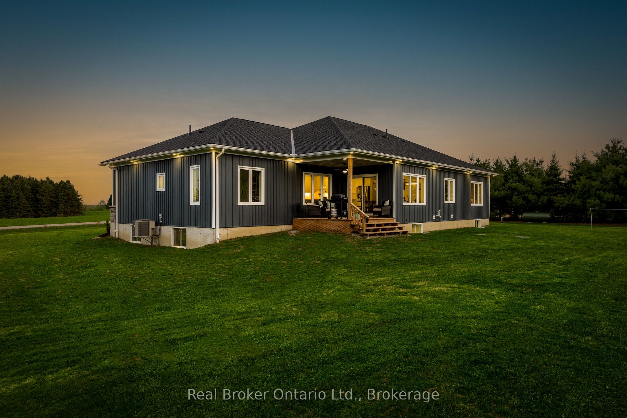 142401 15 Side Road Property Photo 38