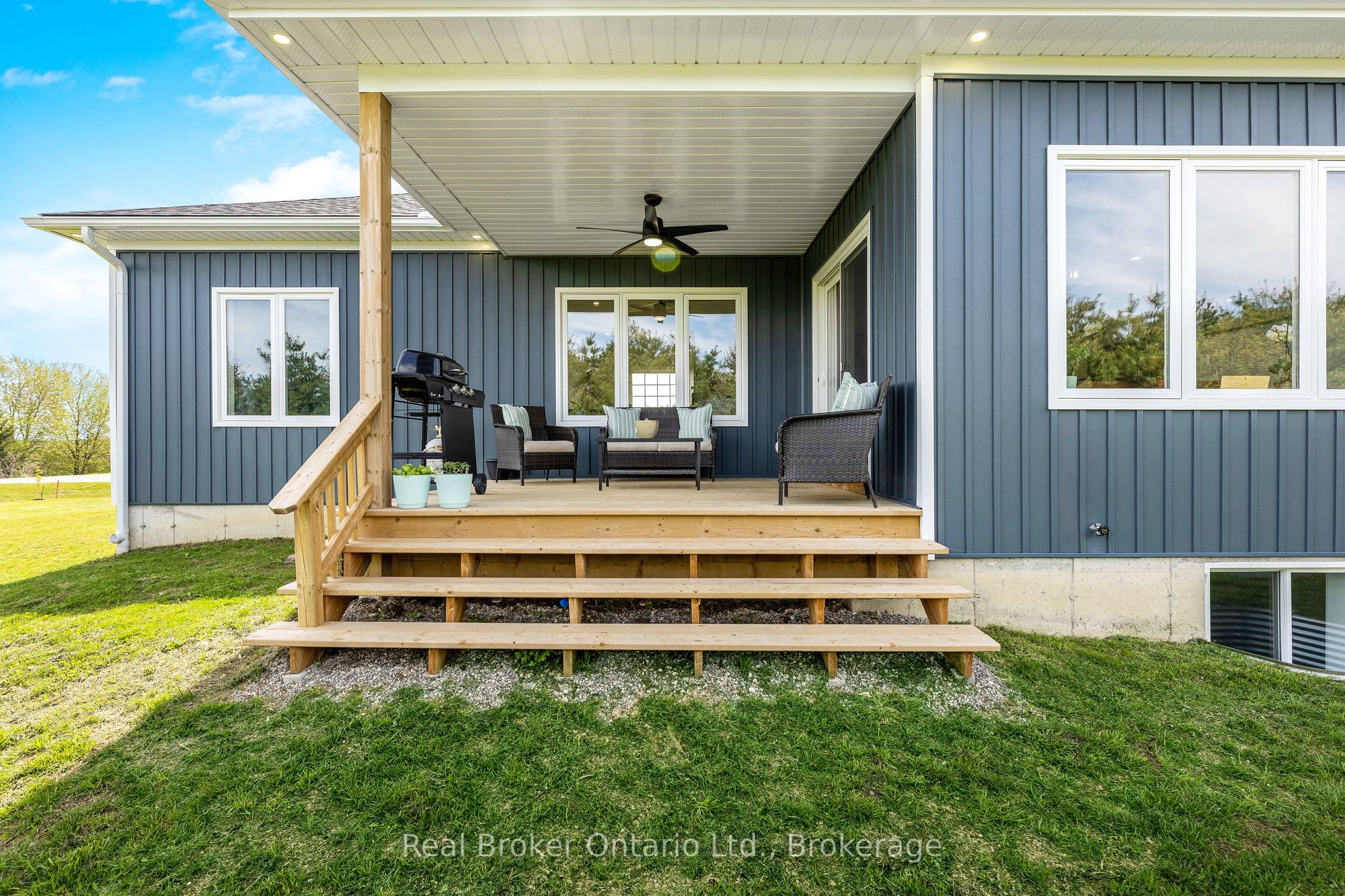 142401 15 Side Road Property Photo 41