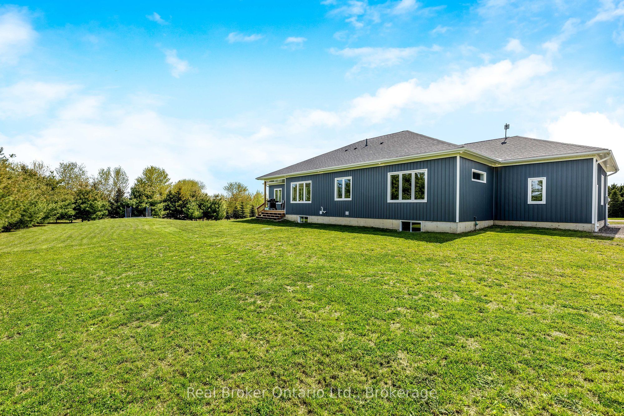 142401 15 Side Road Property Photo 45