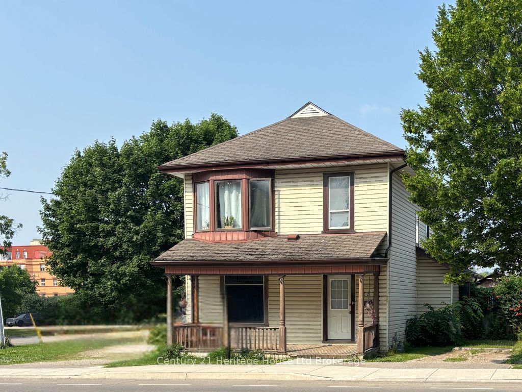 125 Huron Street Property Photo 1