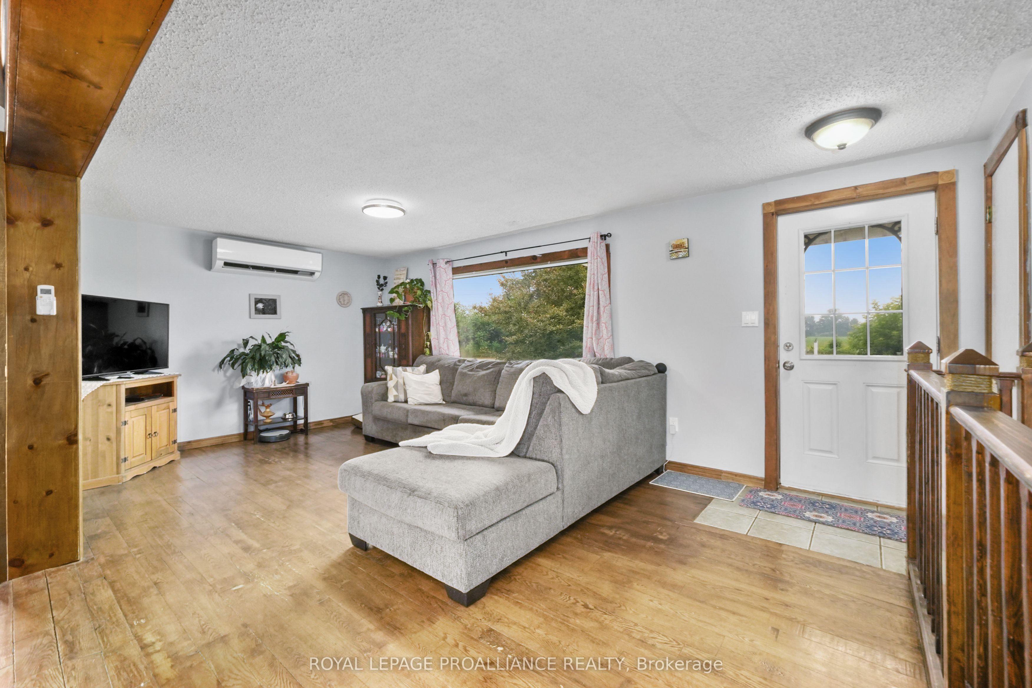 16 Mack Trail Property Photo 7