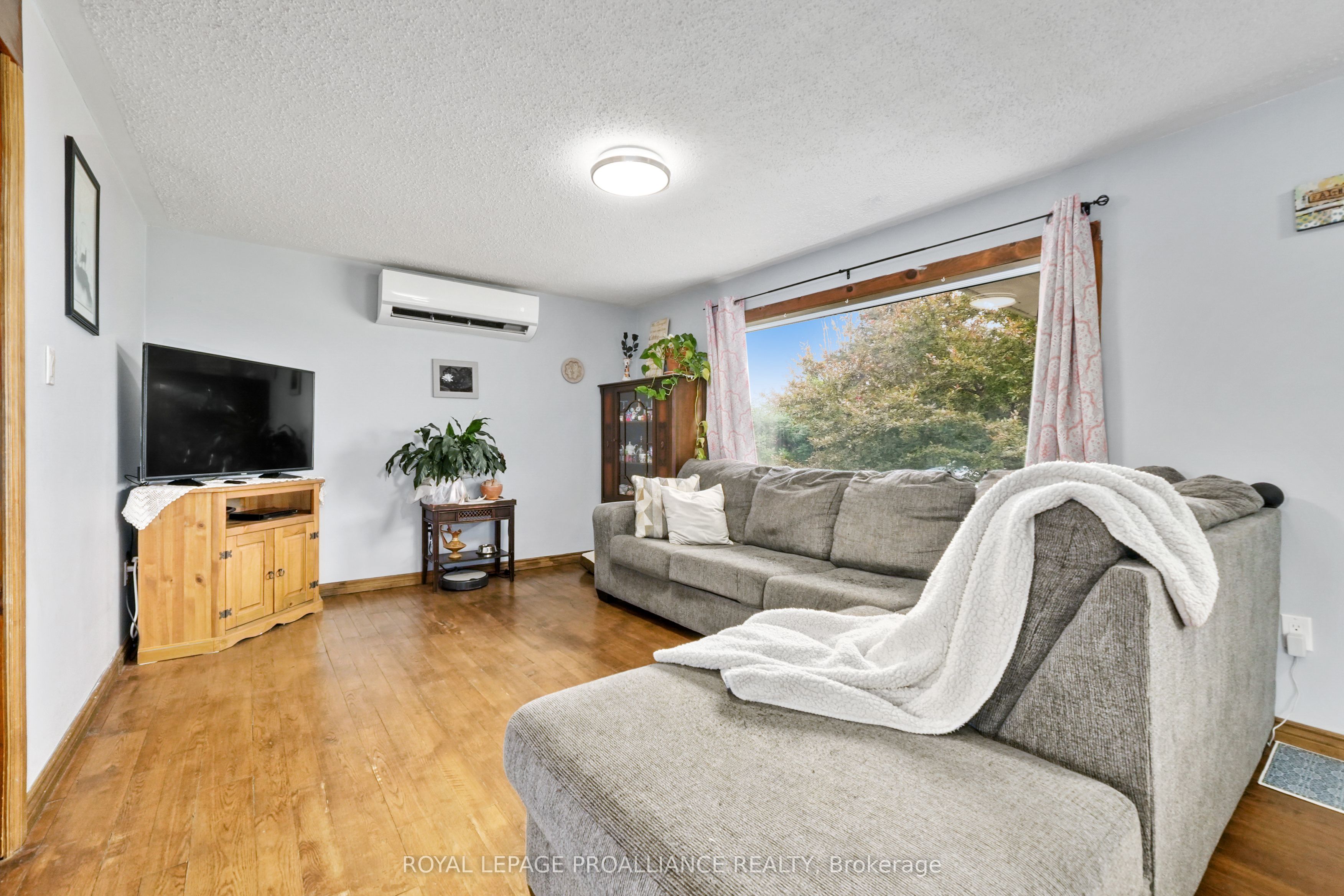 16 Mack Trail Property Photo 8