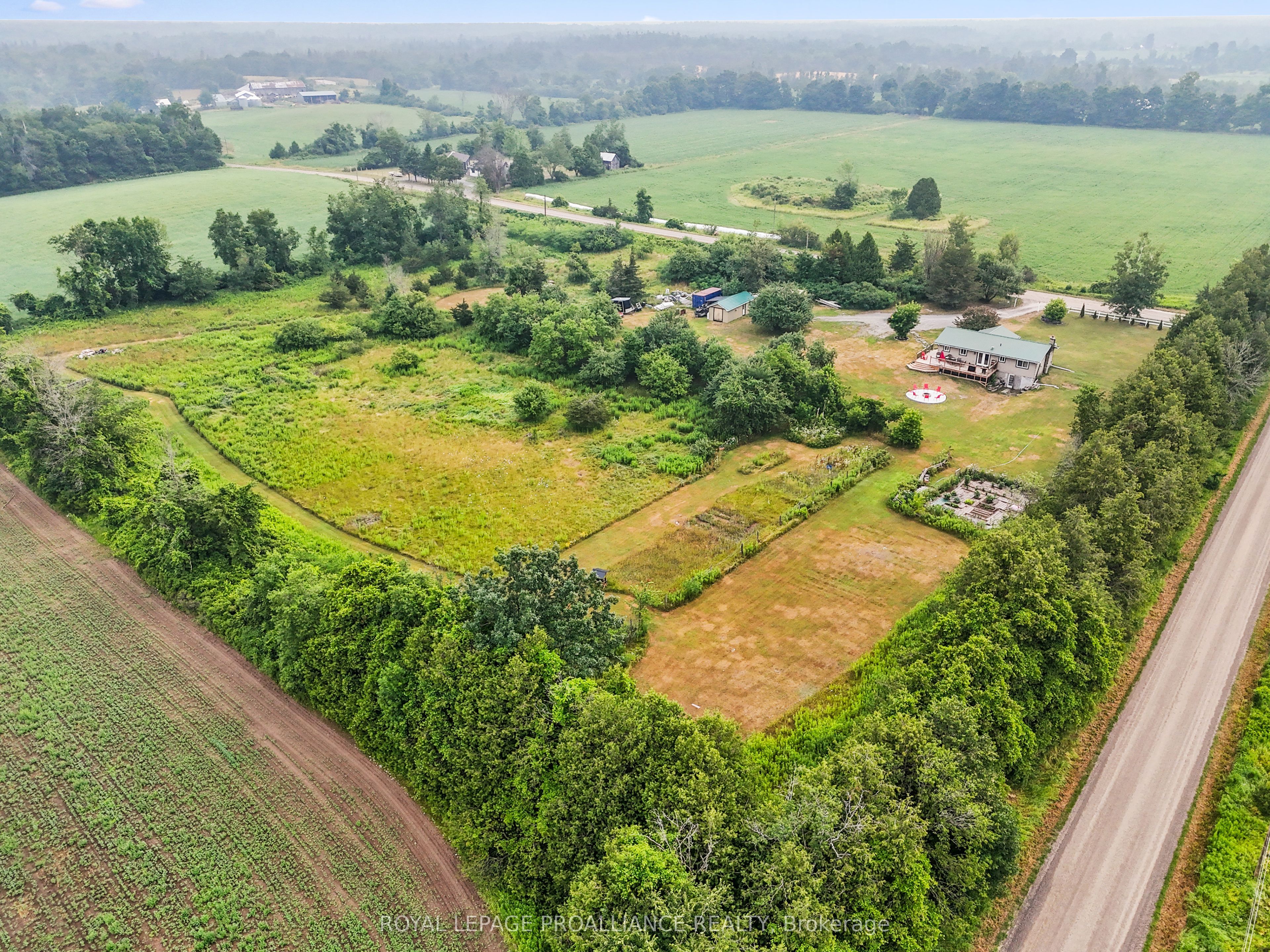 16 Mack Trail Property Photo 44