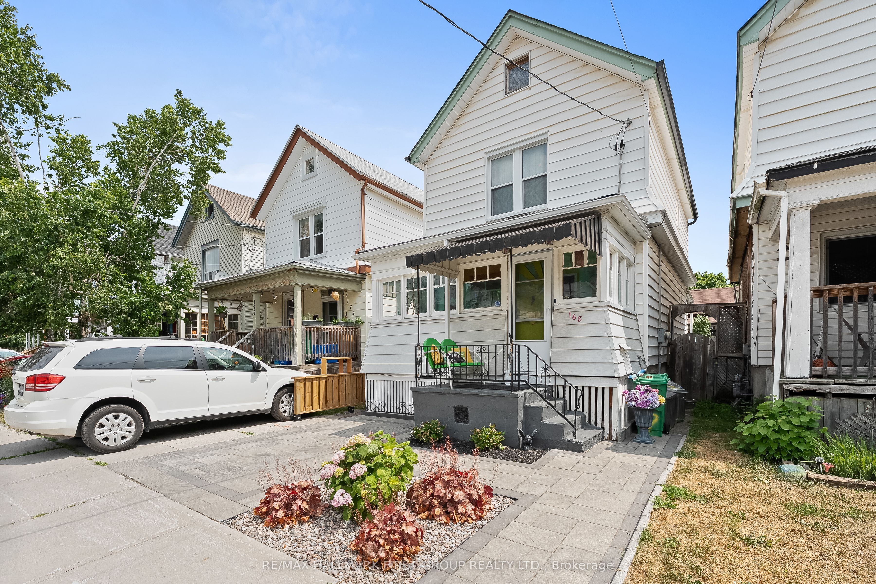 168 Adeline St Property Photo 1