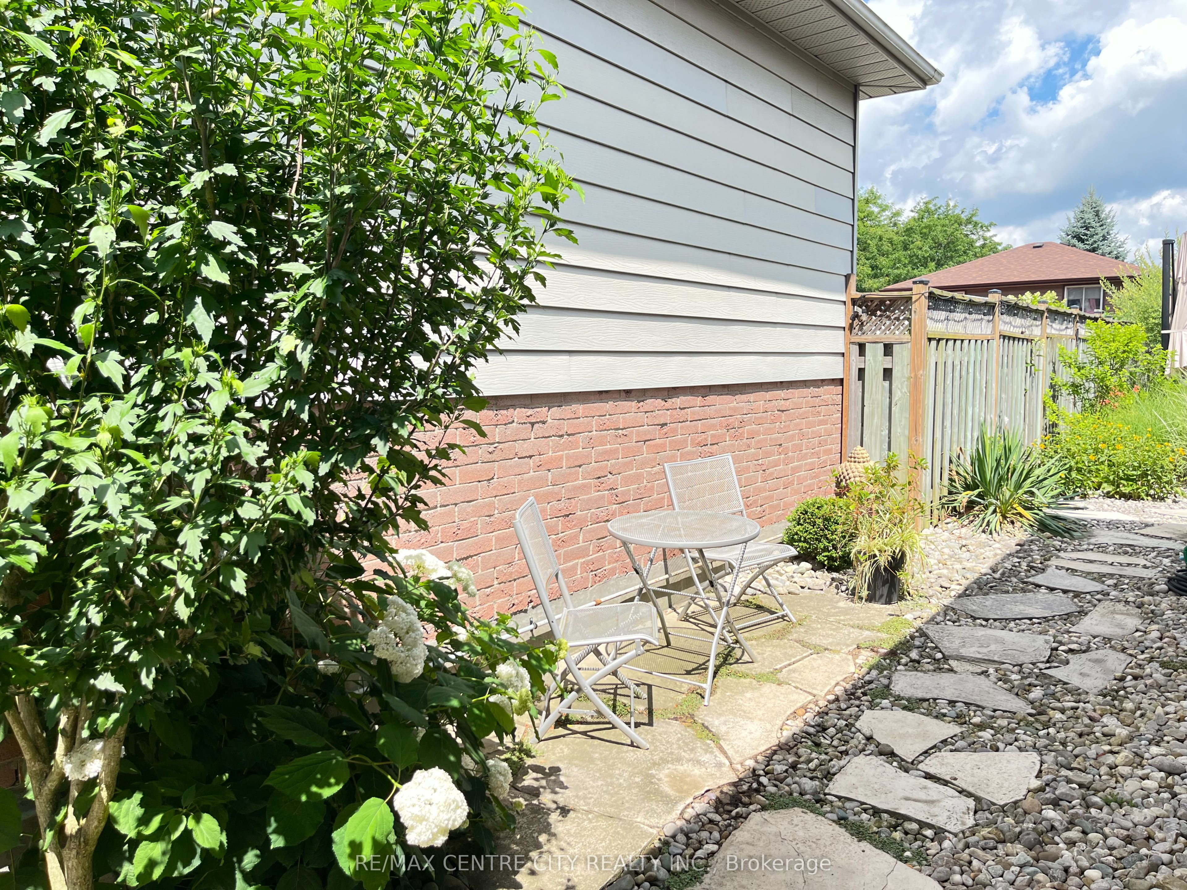 15 Speight Crescent Property Photo 16