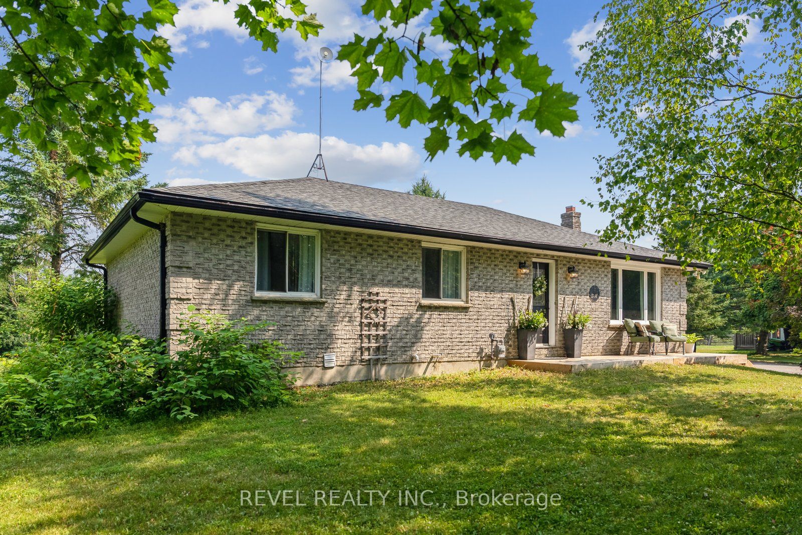 53 Cresswell Road Property Photo 1