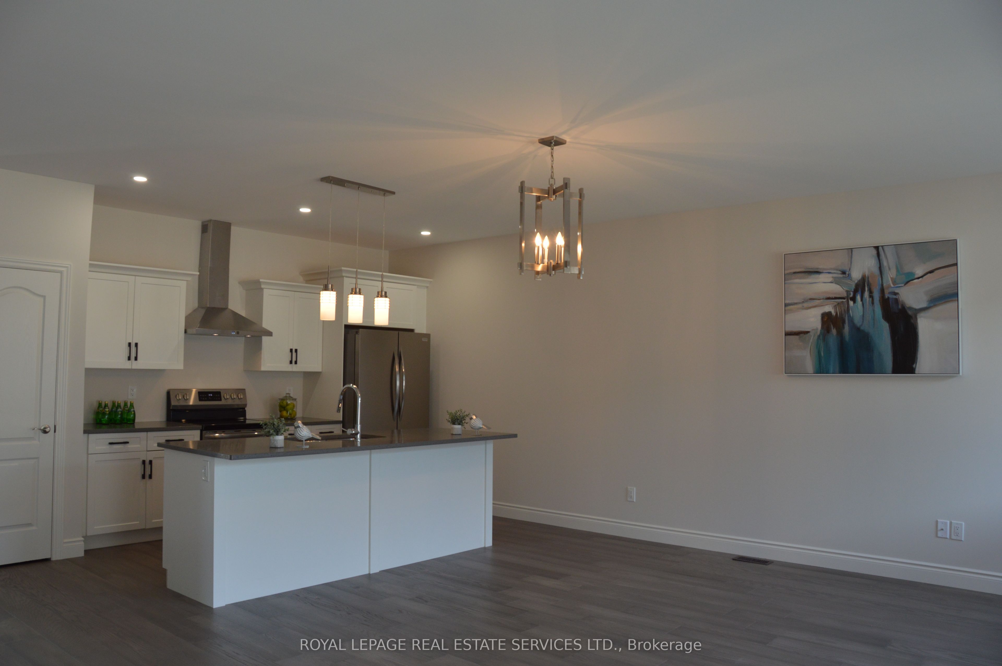 48 Callams Bay Crescent Property Photo 3