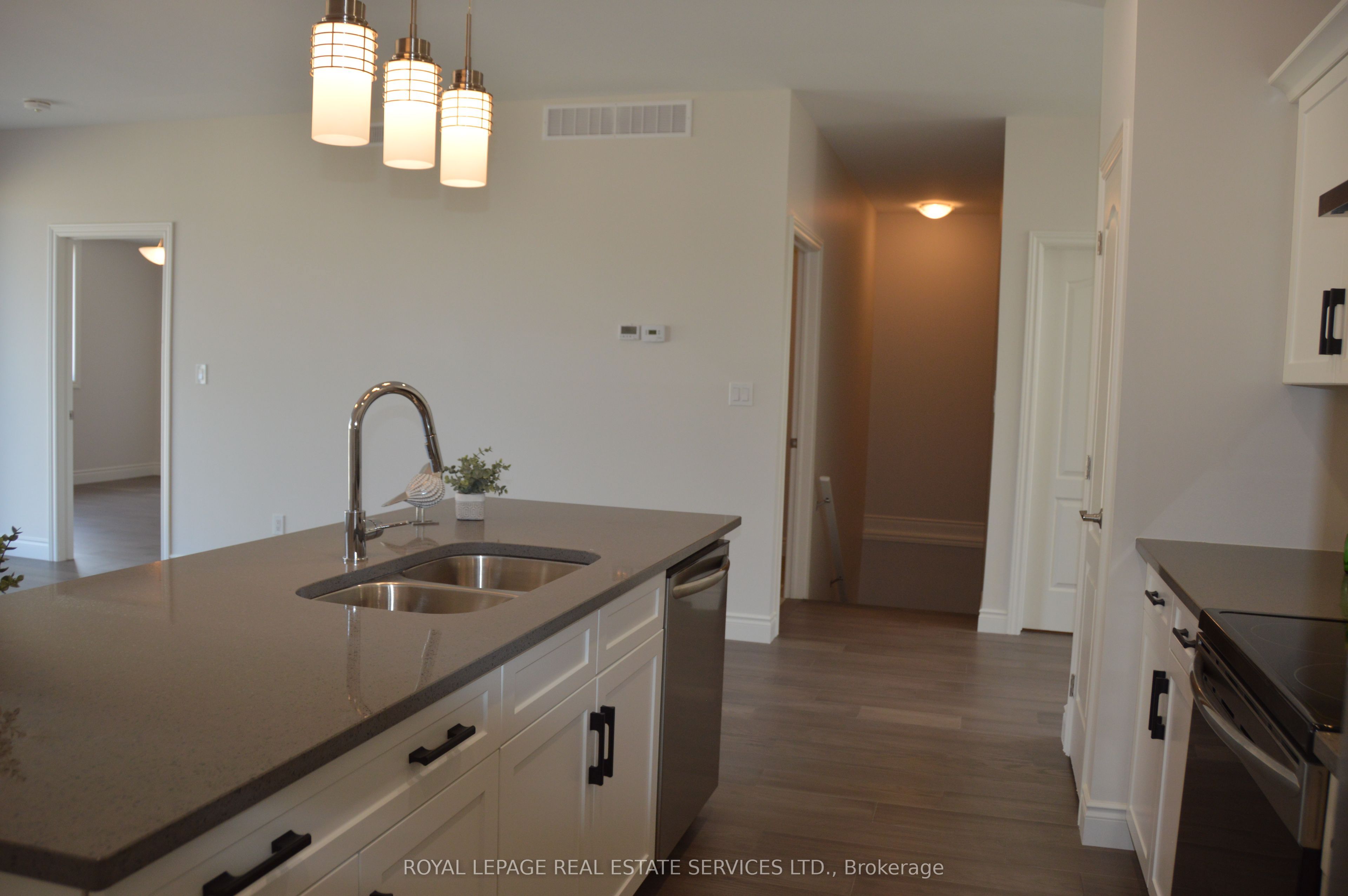 48 Callams Bay Crescent Property Photo 7