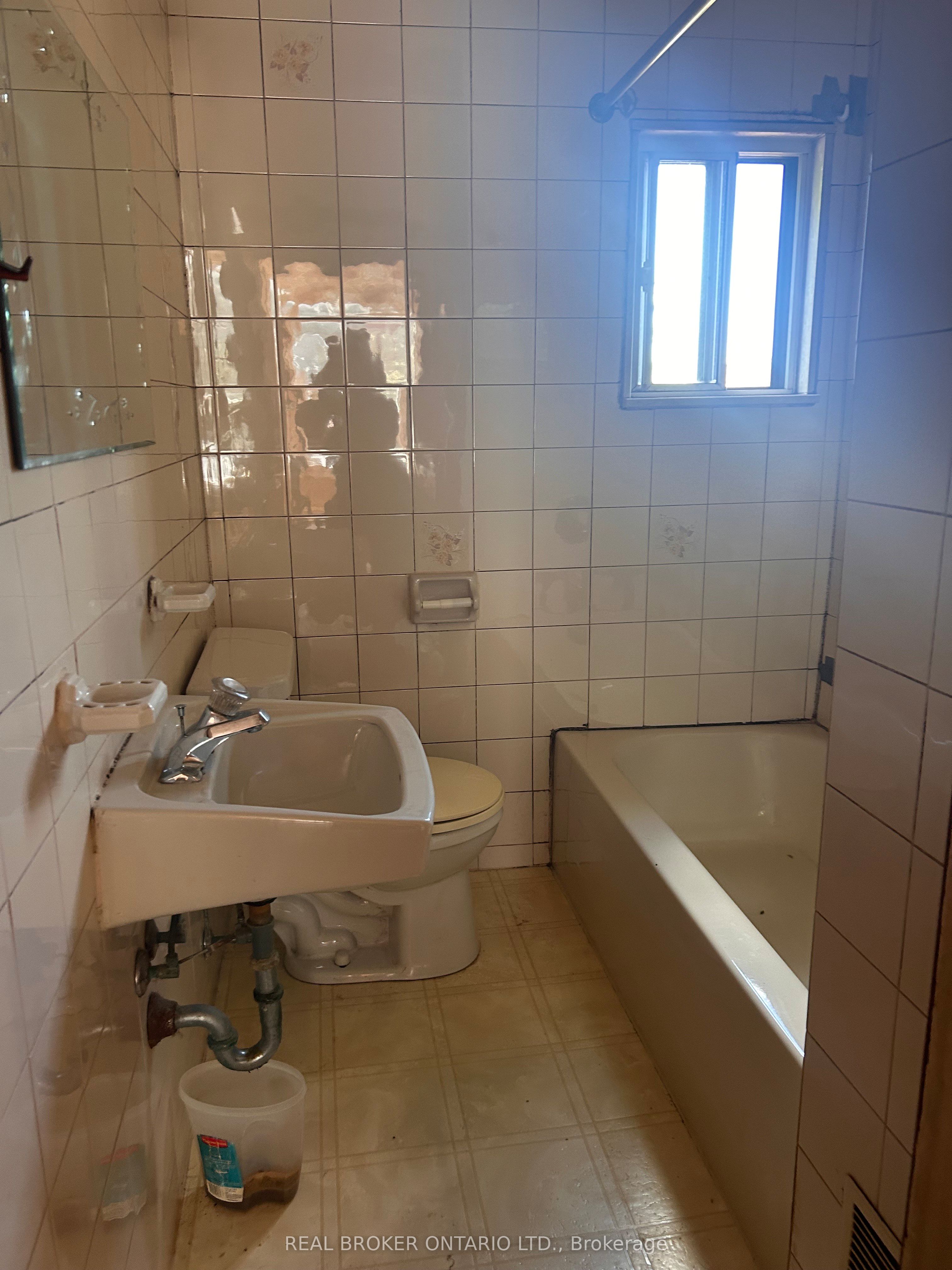 23 Edward Street Property Photo 9