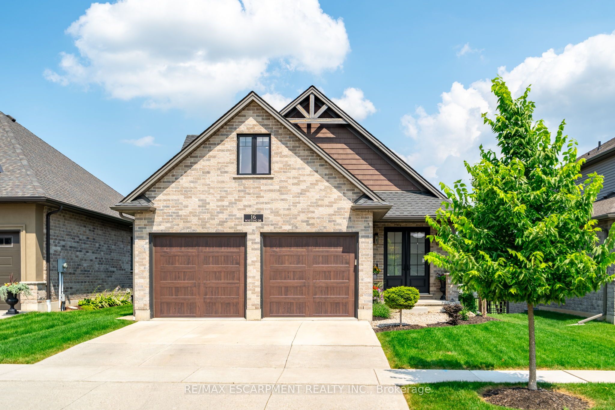 16 Whiting Drive Property Photo 2