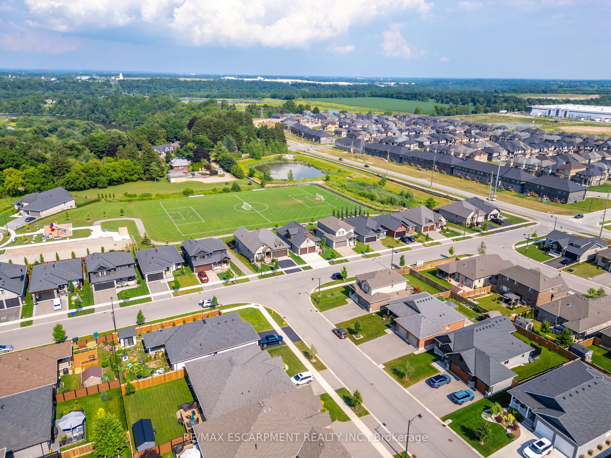 16 Whiting Drive Property Photo 6