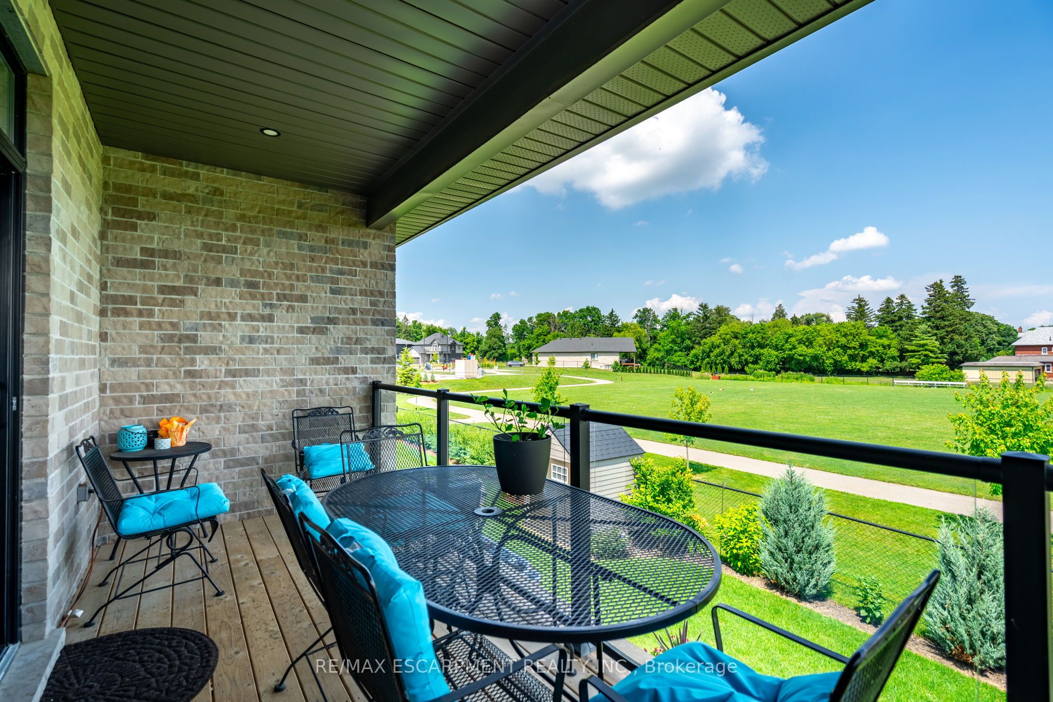 16 Whiting Drive Property Photo 23