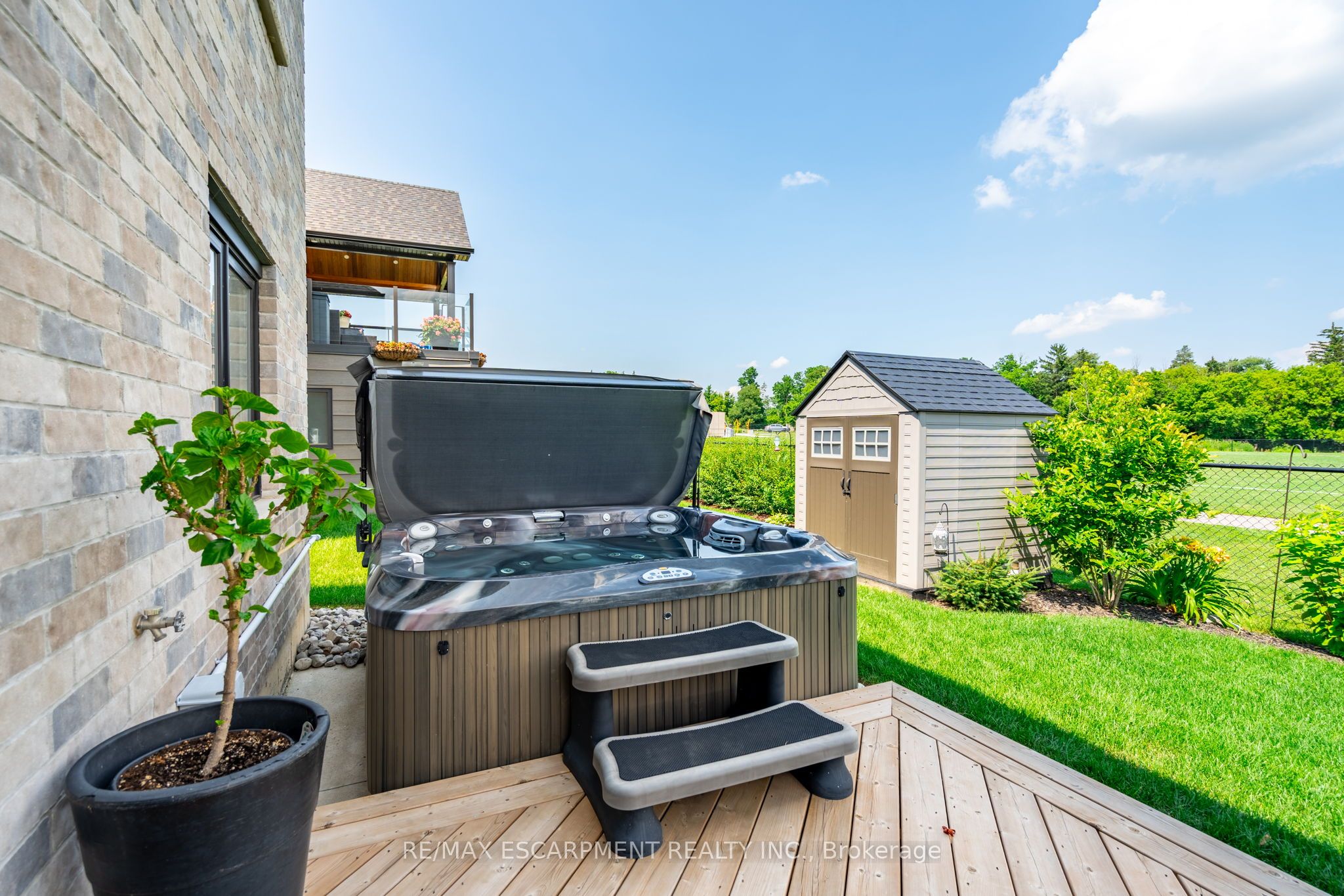 16 Whiting Drive Property Photo 45