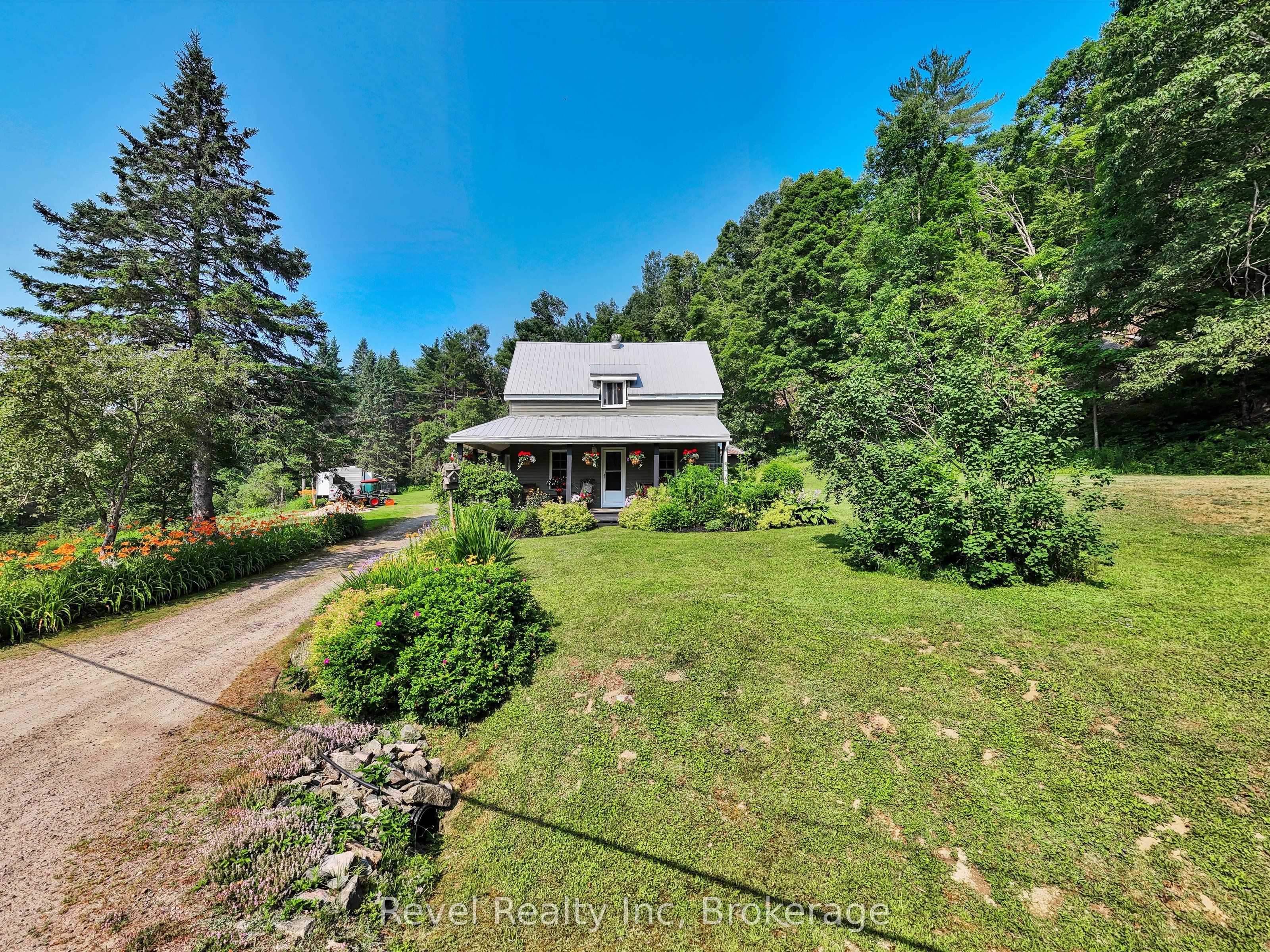 1070 Old Victoria Road Property Photo 1