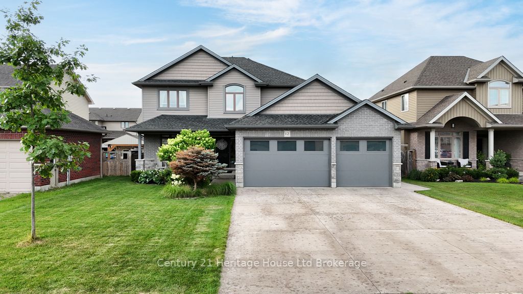 12 Oliver Cres Property Photo 1