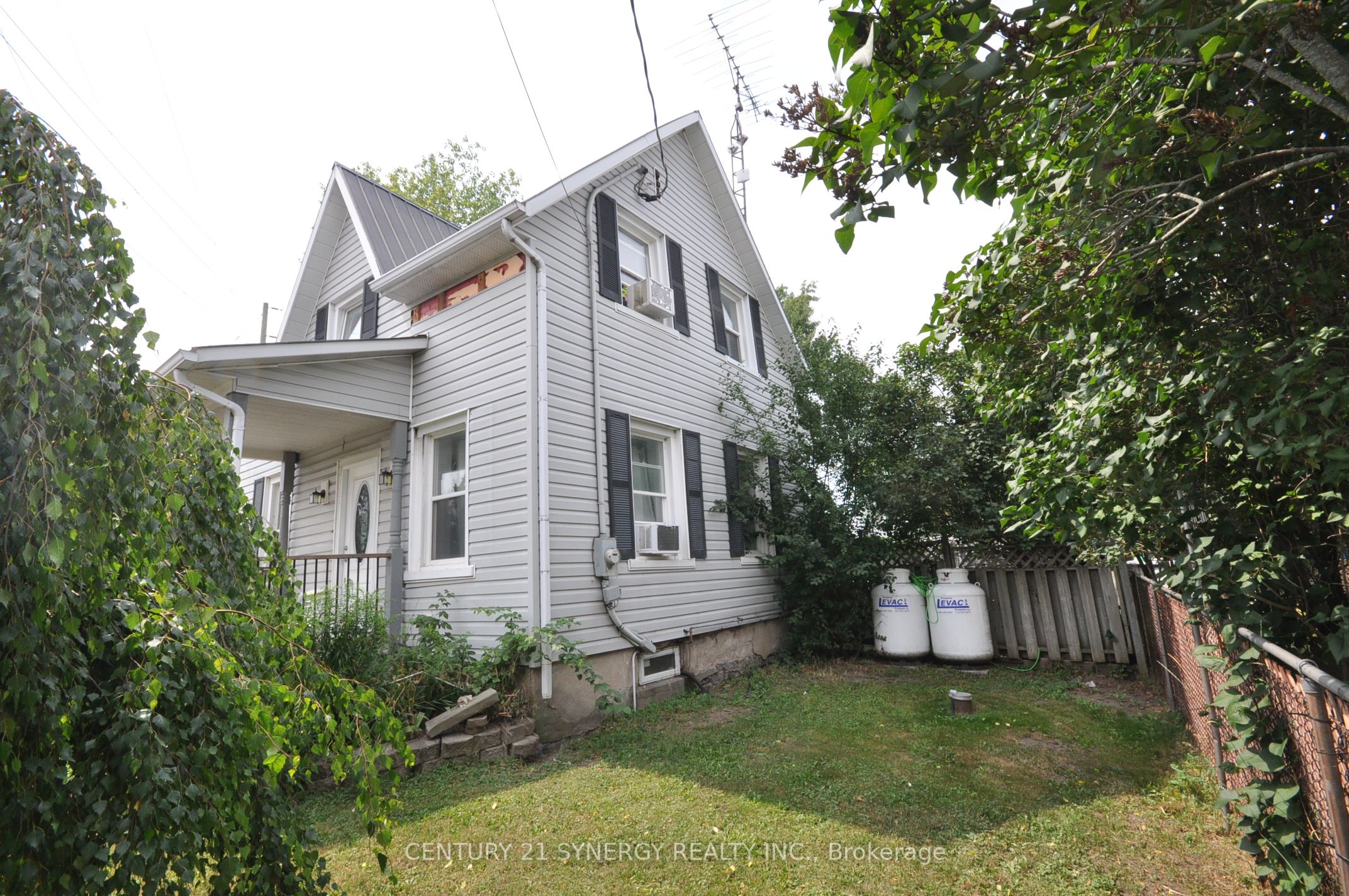3305 Hollister Road N Property Photo 7