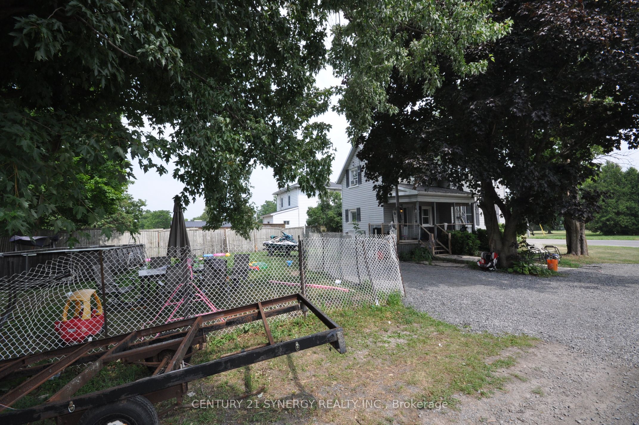 3305 Hollister Road N Property Photo 8