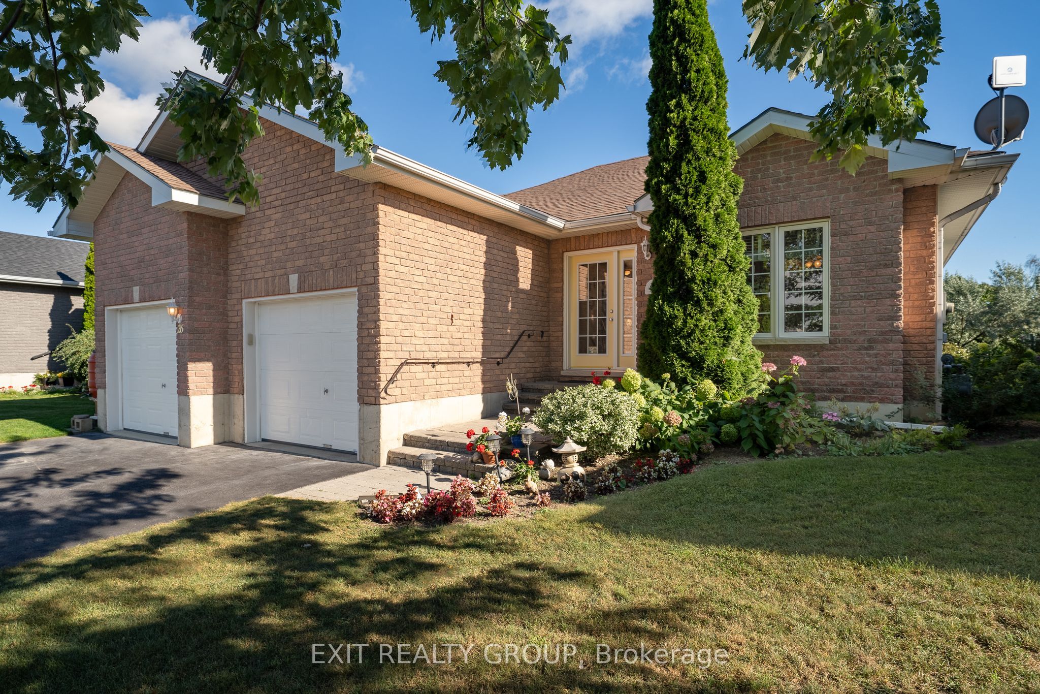 26 Aletha Dr Property Photo 1
