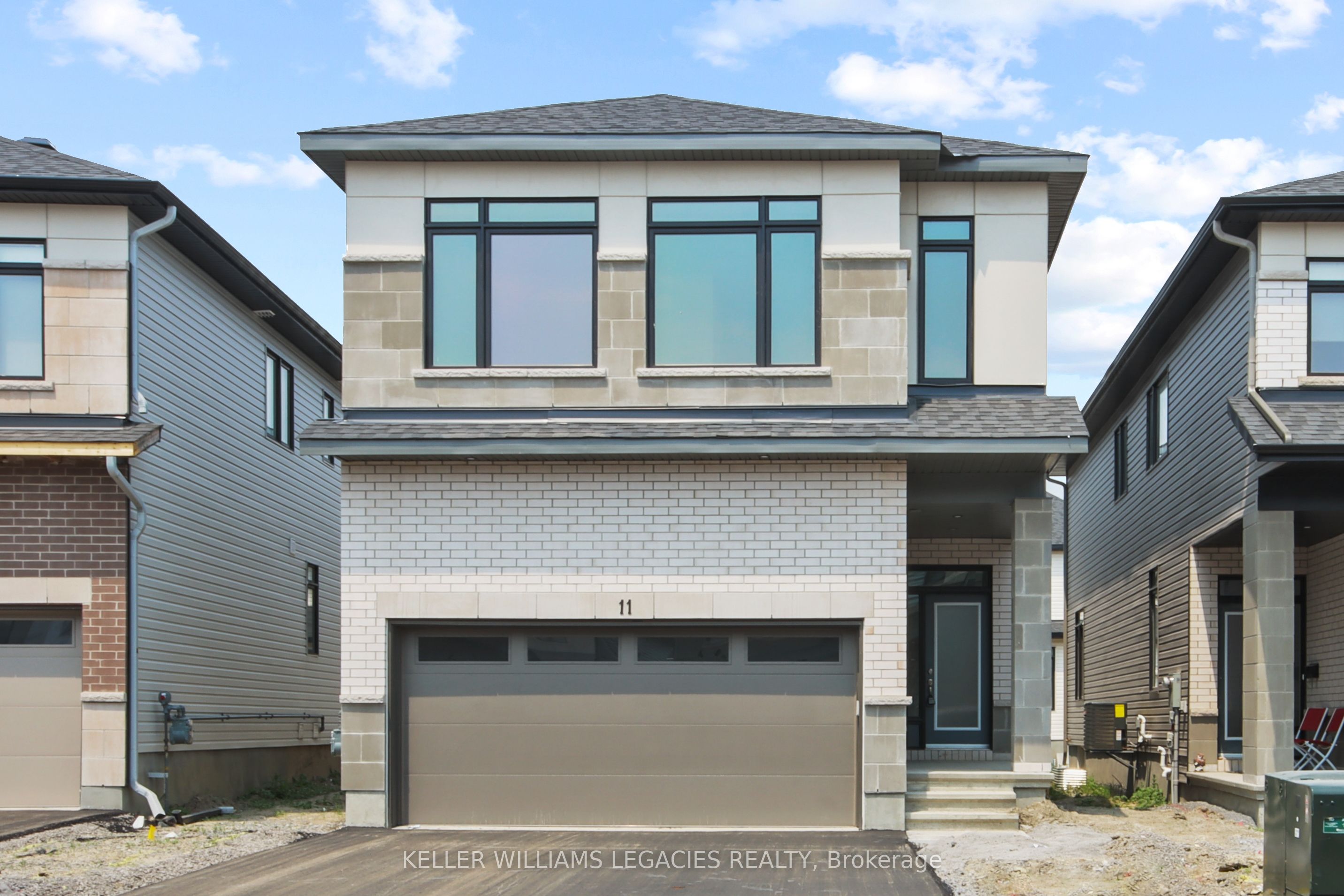 11 Mendoza Way Property Photo 1