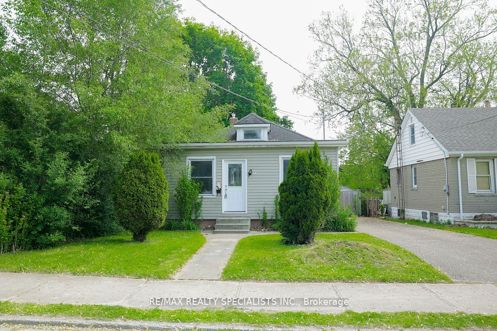 5920 Symmes St Property Photo 1