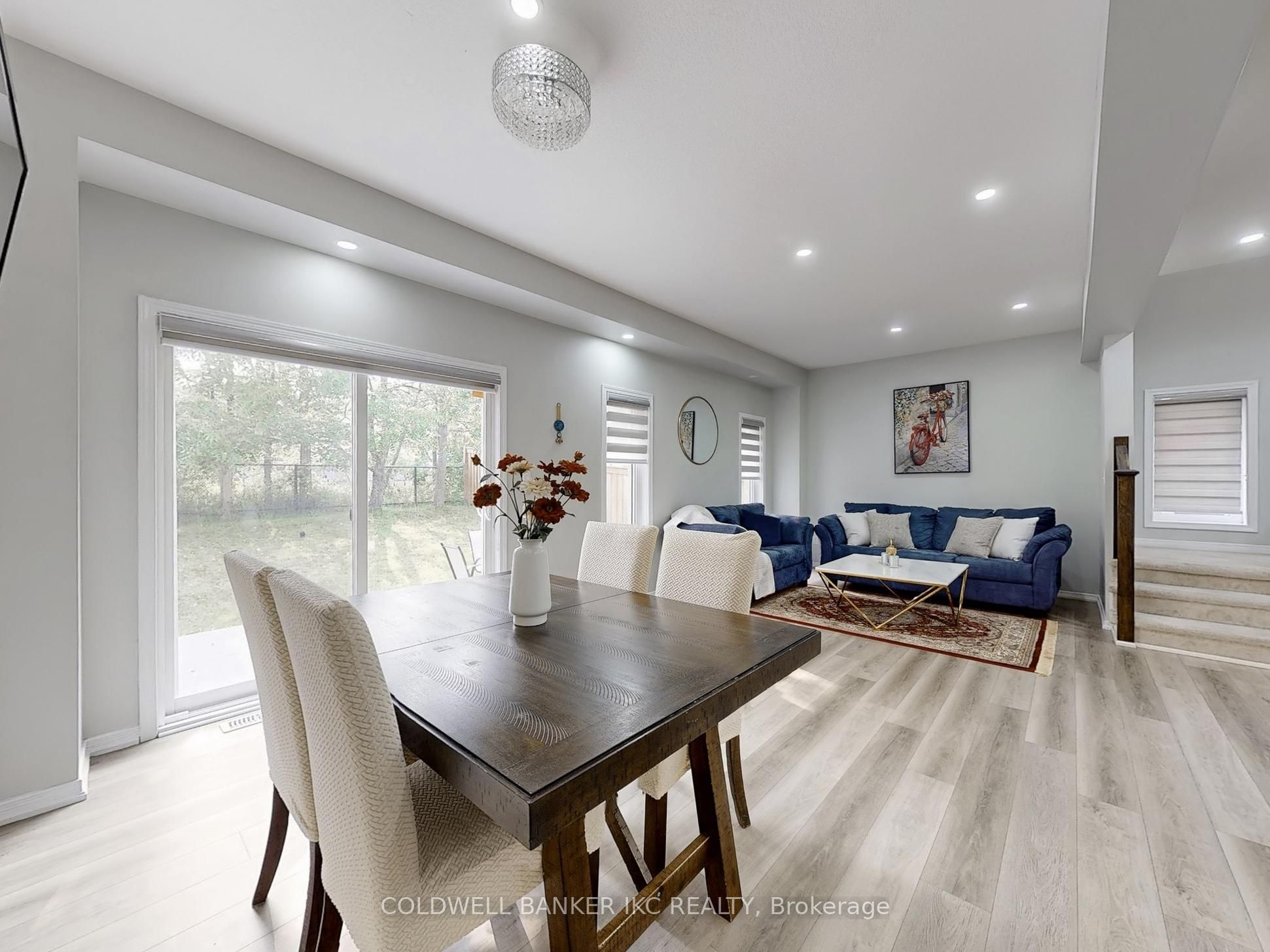 34 Mistywood Street Property Photo 7