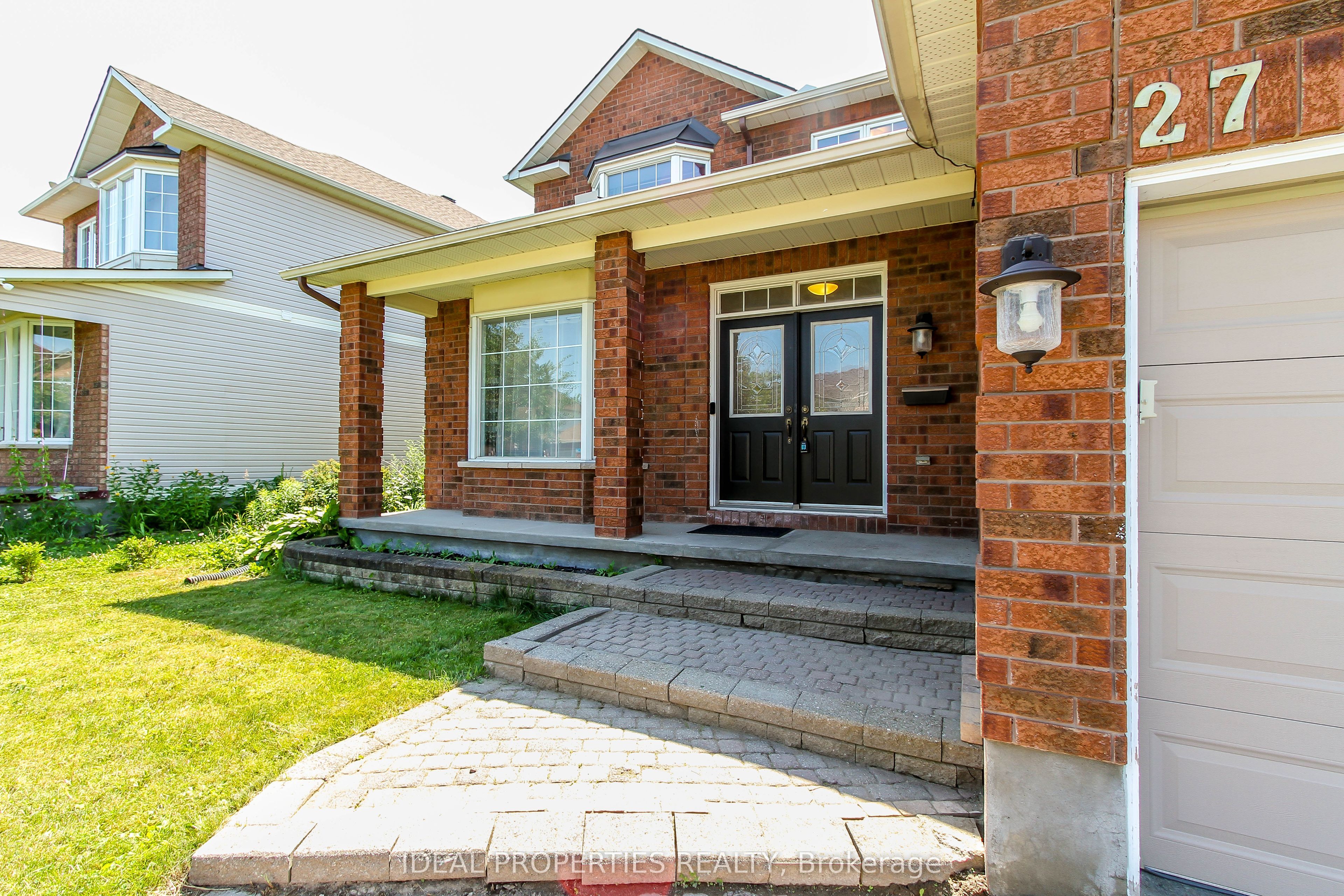 27 Fanterra Way Property Photo 2