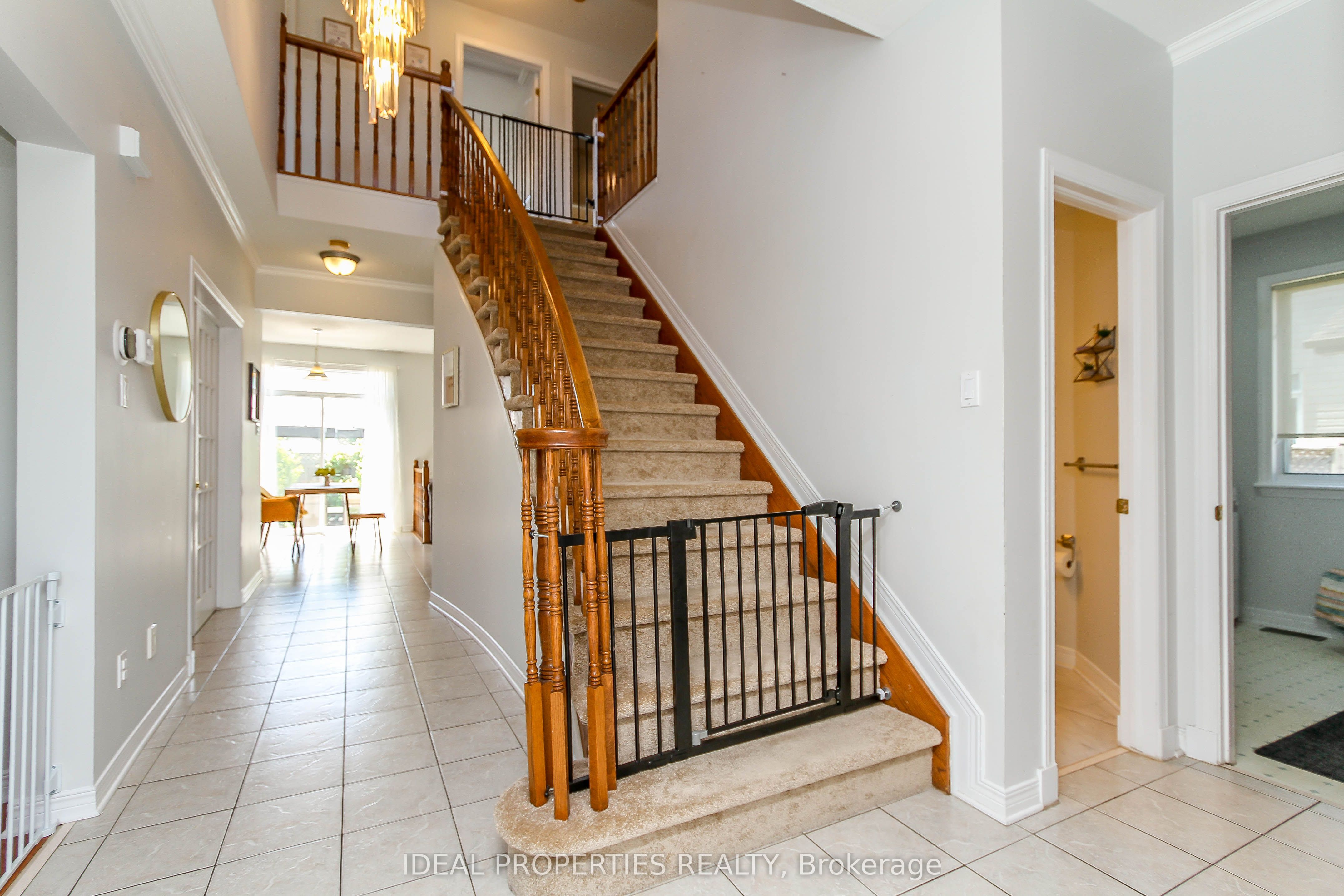 27 Fanterra Way Property Photo 5