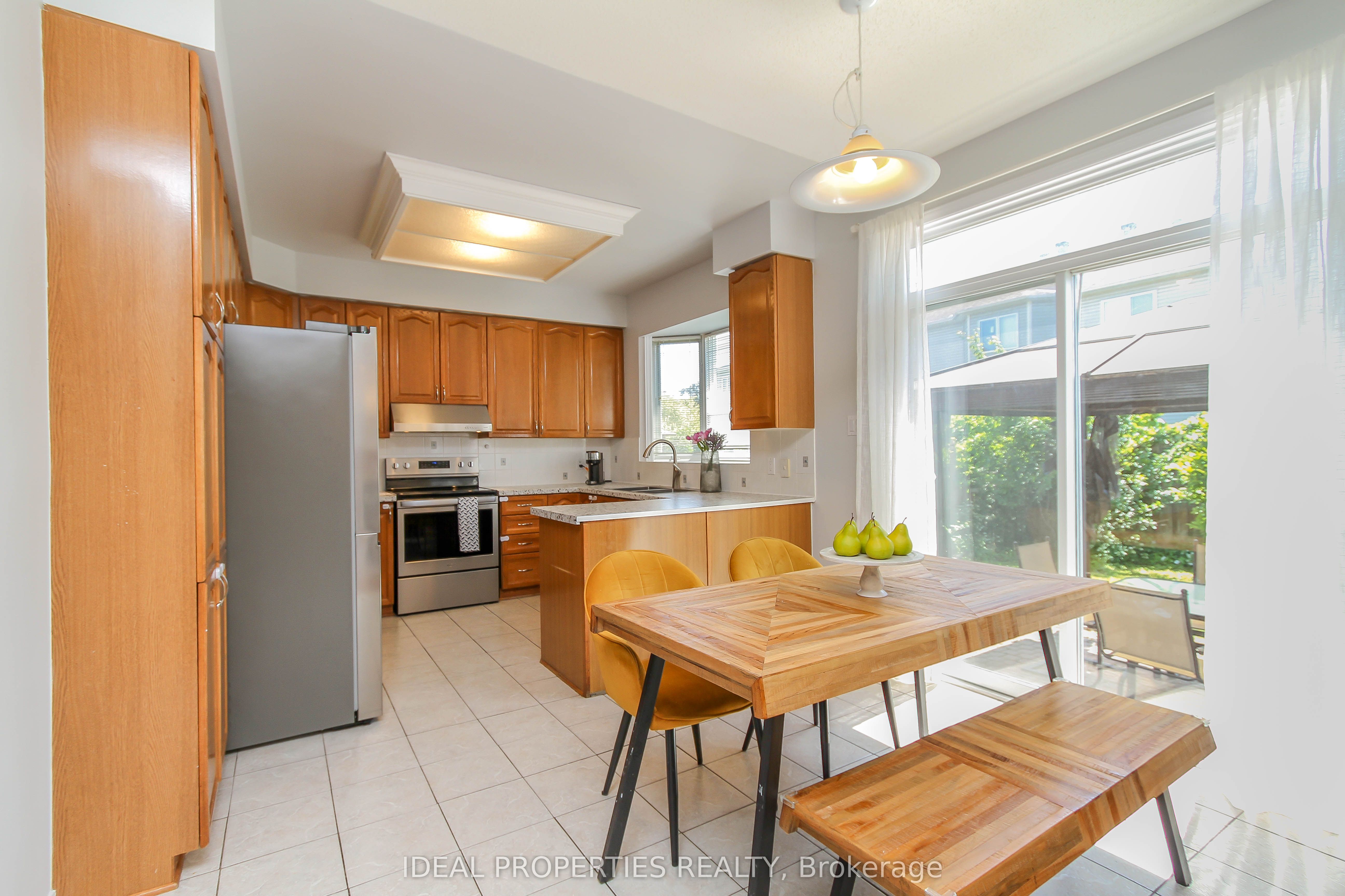 27 Fanterra Way Property Photo 14
