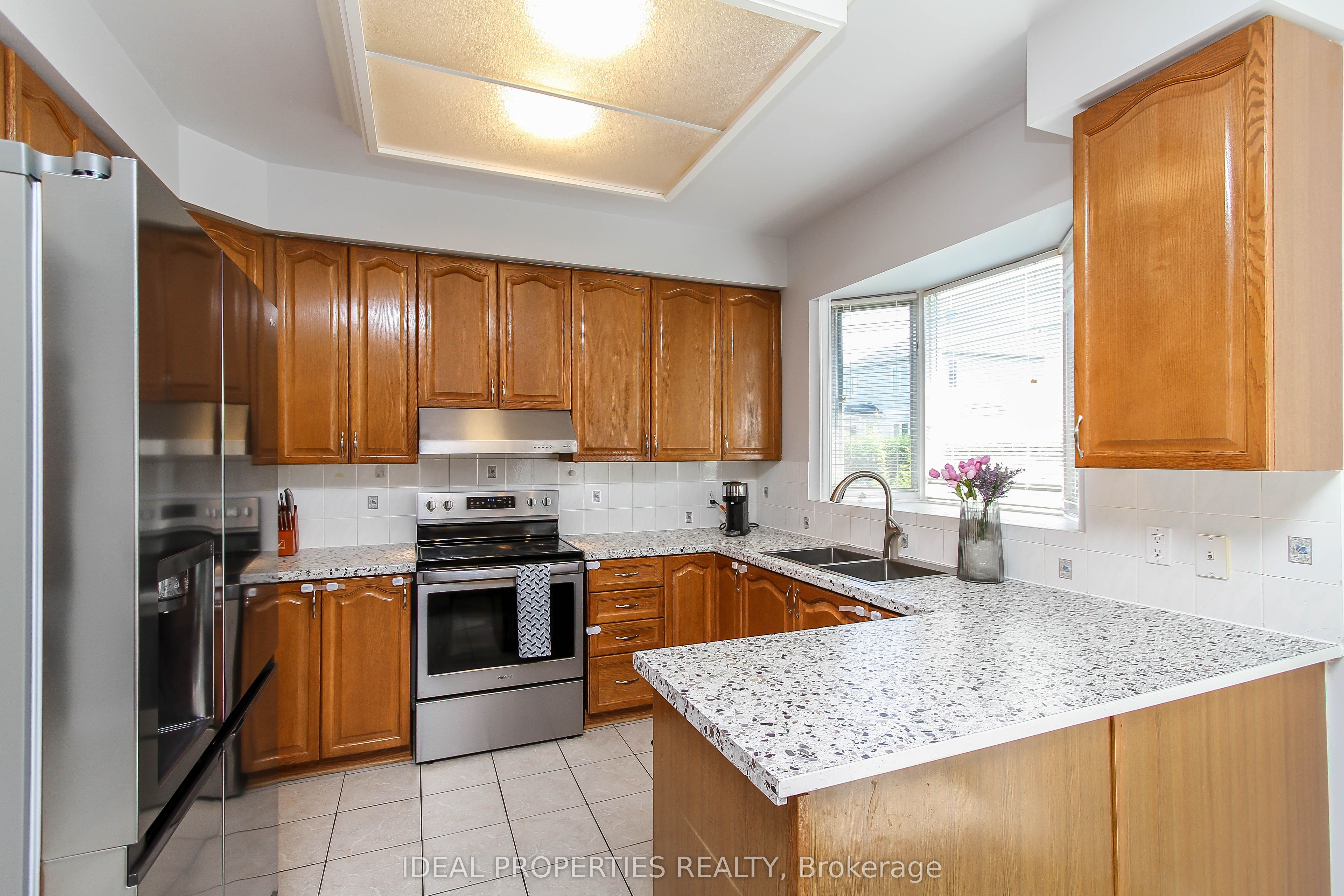 27 Fanterra Way Property Photo 16